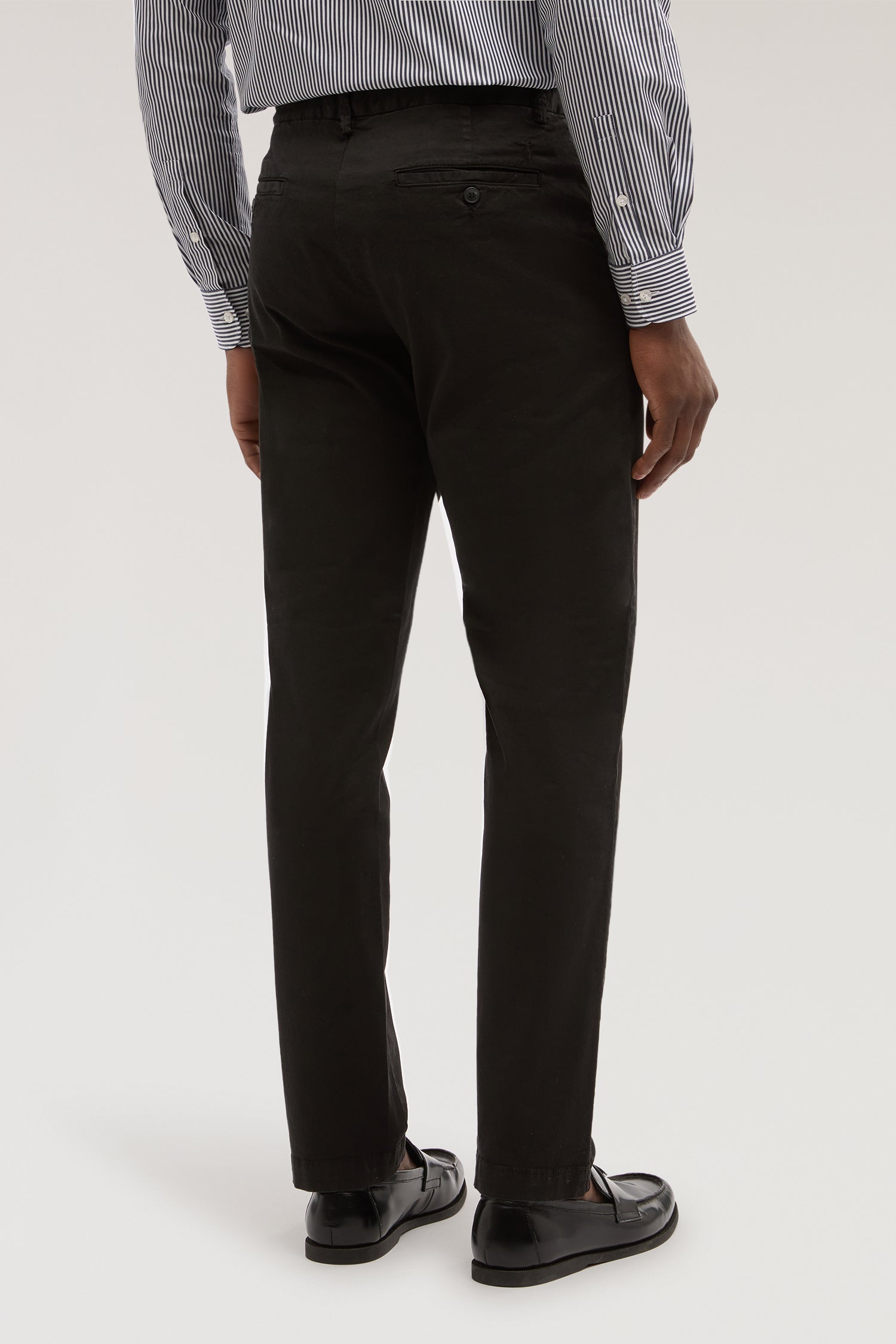 Chino Aviator 301 slim fit in gabardina  2|fd818c8fd584644ab97ebb100132acb195e9576866882302c64f988bc66b0c07