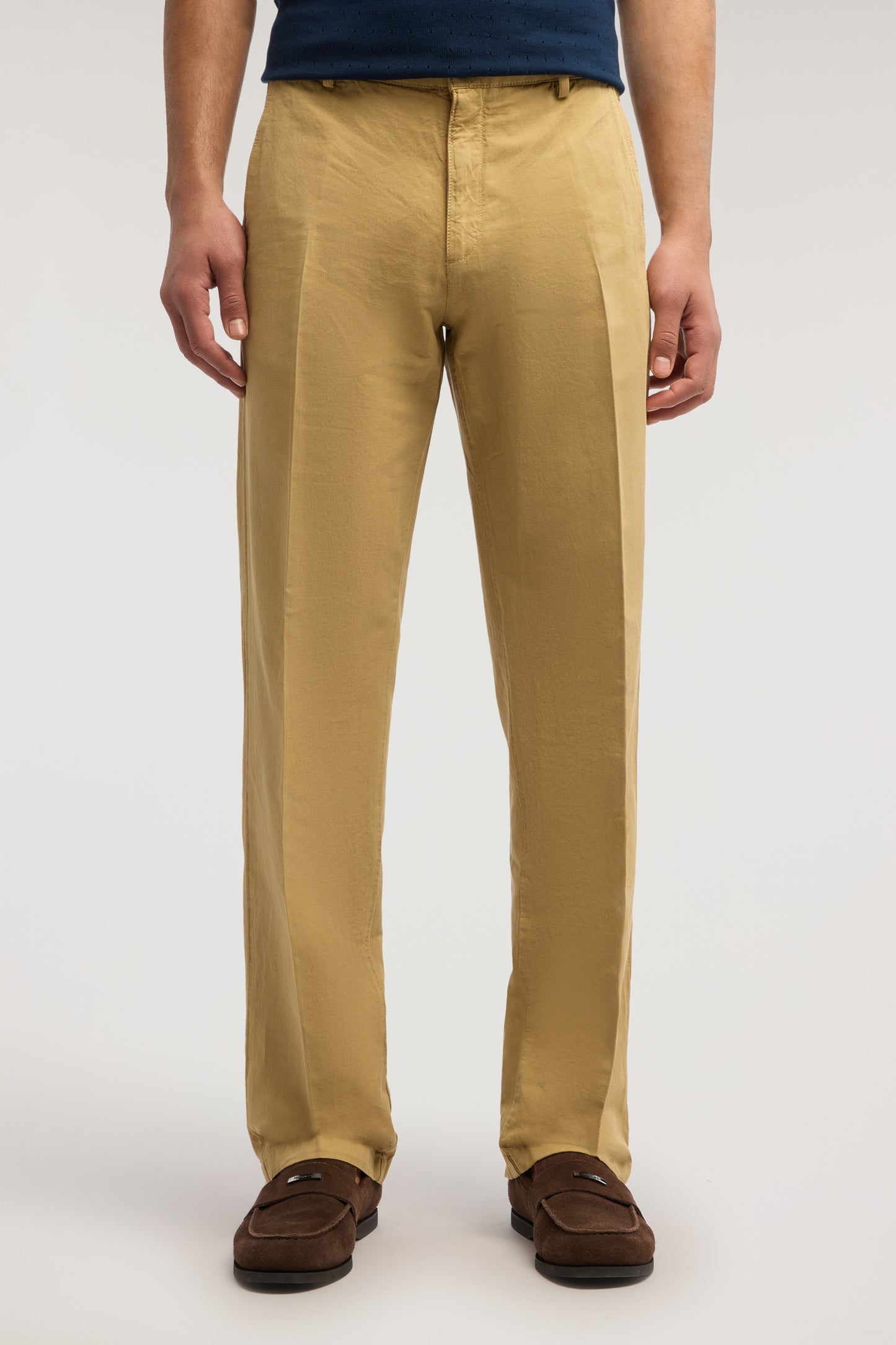 Chino Regular 302 in lino 1|0cb81a3bb0dcd07b23619276acf72cde3b73ab20de699399a69c0614aa2b3a3e