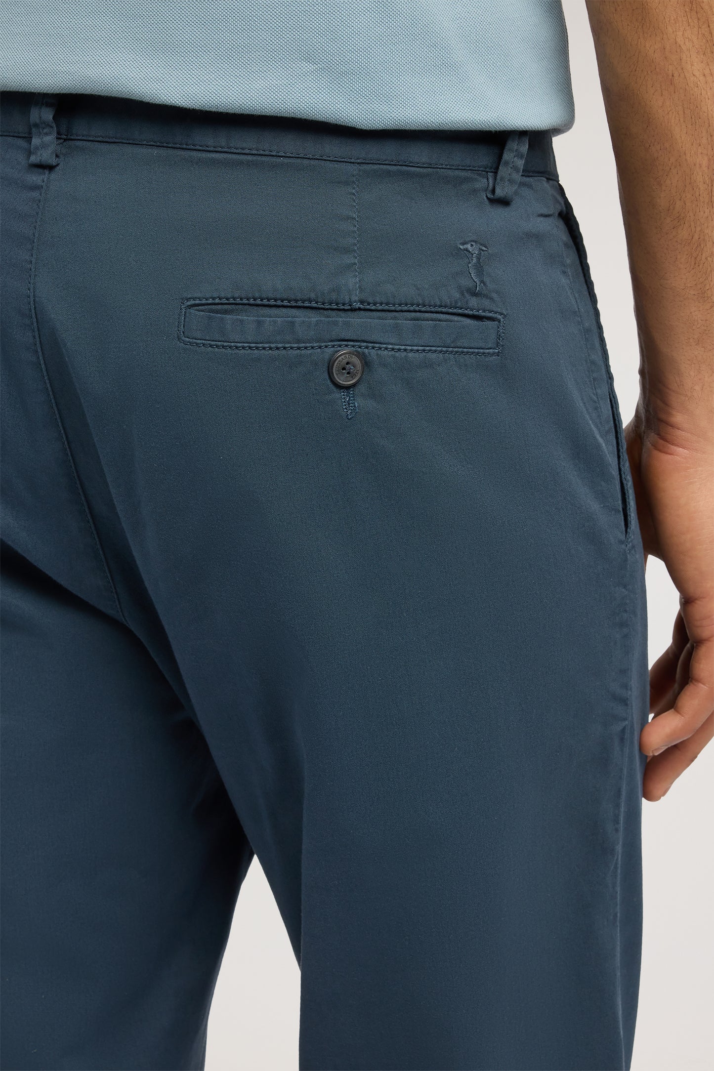 Chino Regular 302 in drill leggero 3|b33b6f2a4060484de23a246f0246daded7422860b747c2dbc794702a9423d9b4