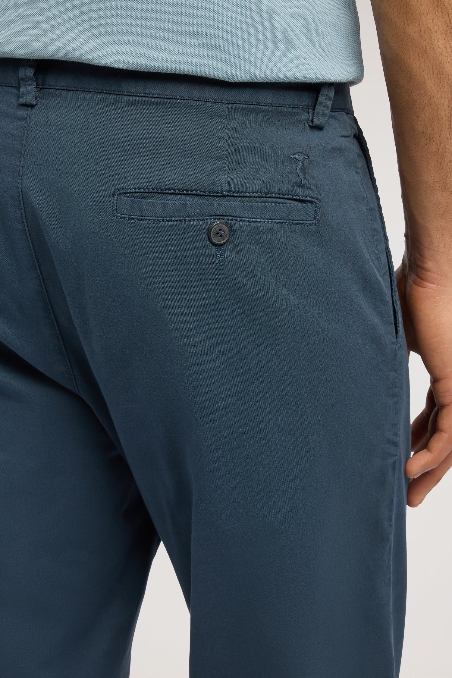 Chino Regular 302 in drill leggero 3|b33b6f2a4060484de23a246f0246daded7422860b747c2dbc794702a9423d9b4