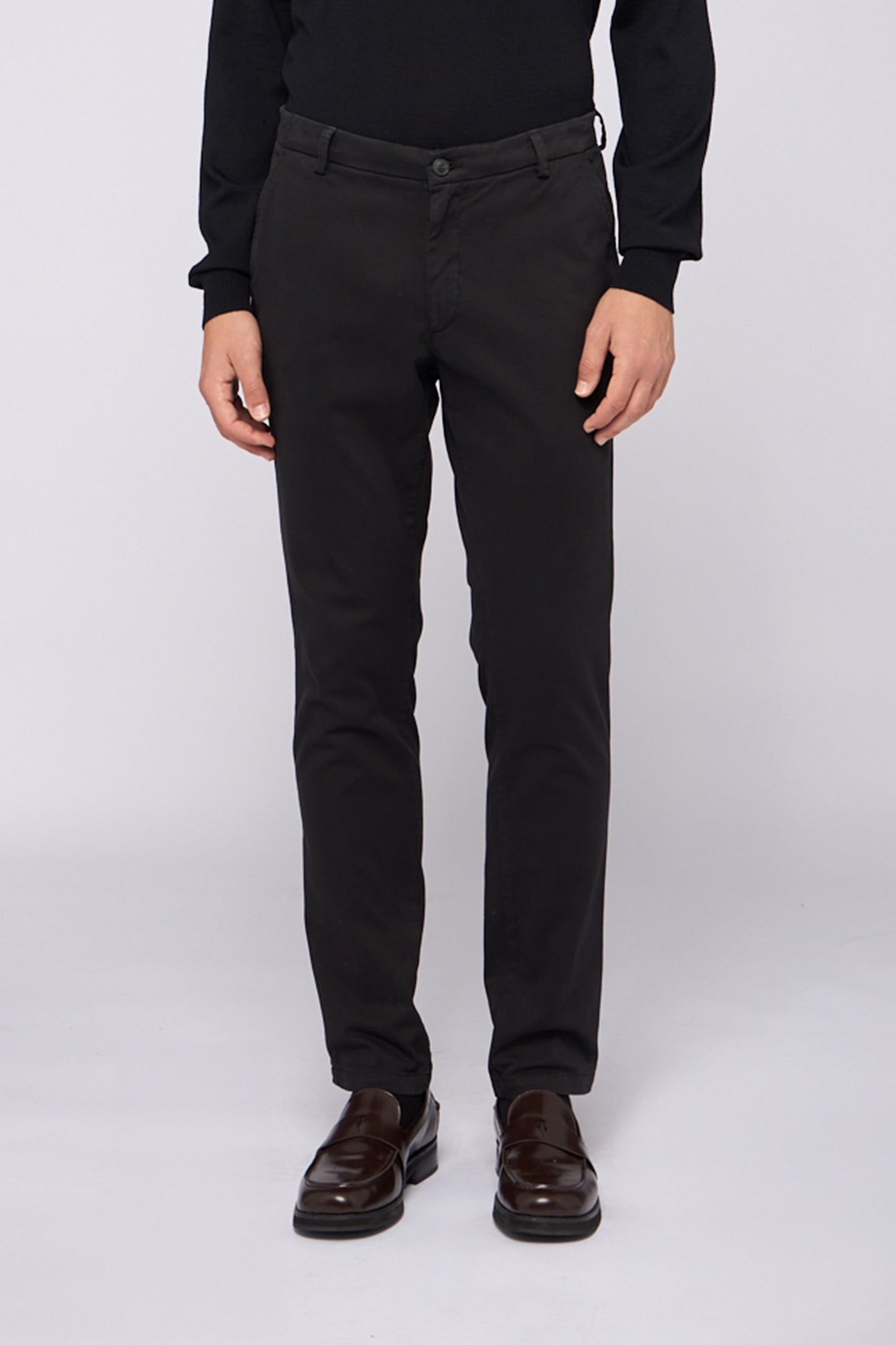 Pantaloni 301 Chino Aviator slim fit in gabardina stretch 1|8e144f029320619cb846aad9d946514046533e960a7c5c0dabab01584351e637