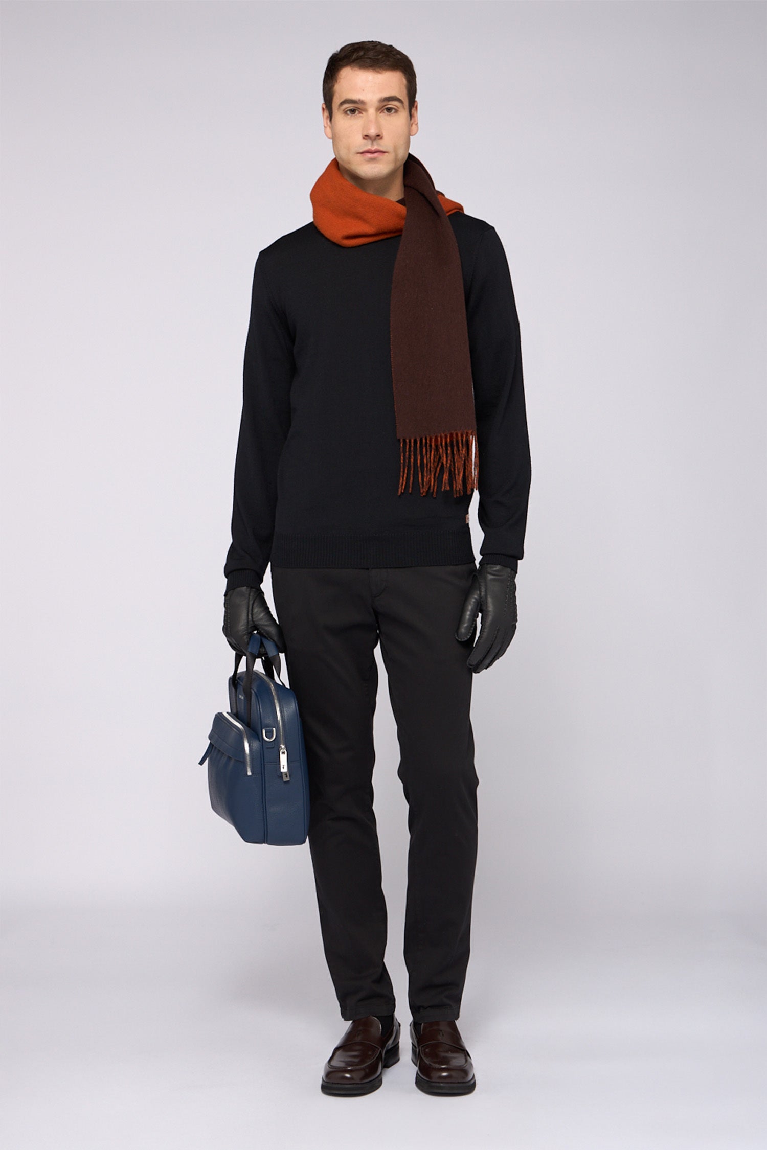 Pantaloni 301 Chino Aviator slim fit in gabardina stretch 4|fb2719509f16b46f42e2c00e9b3bfe13a07cc09e8c631101c143ab4ad4b9ffb8