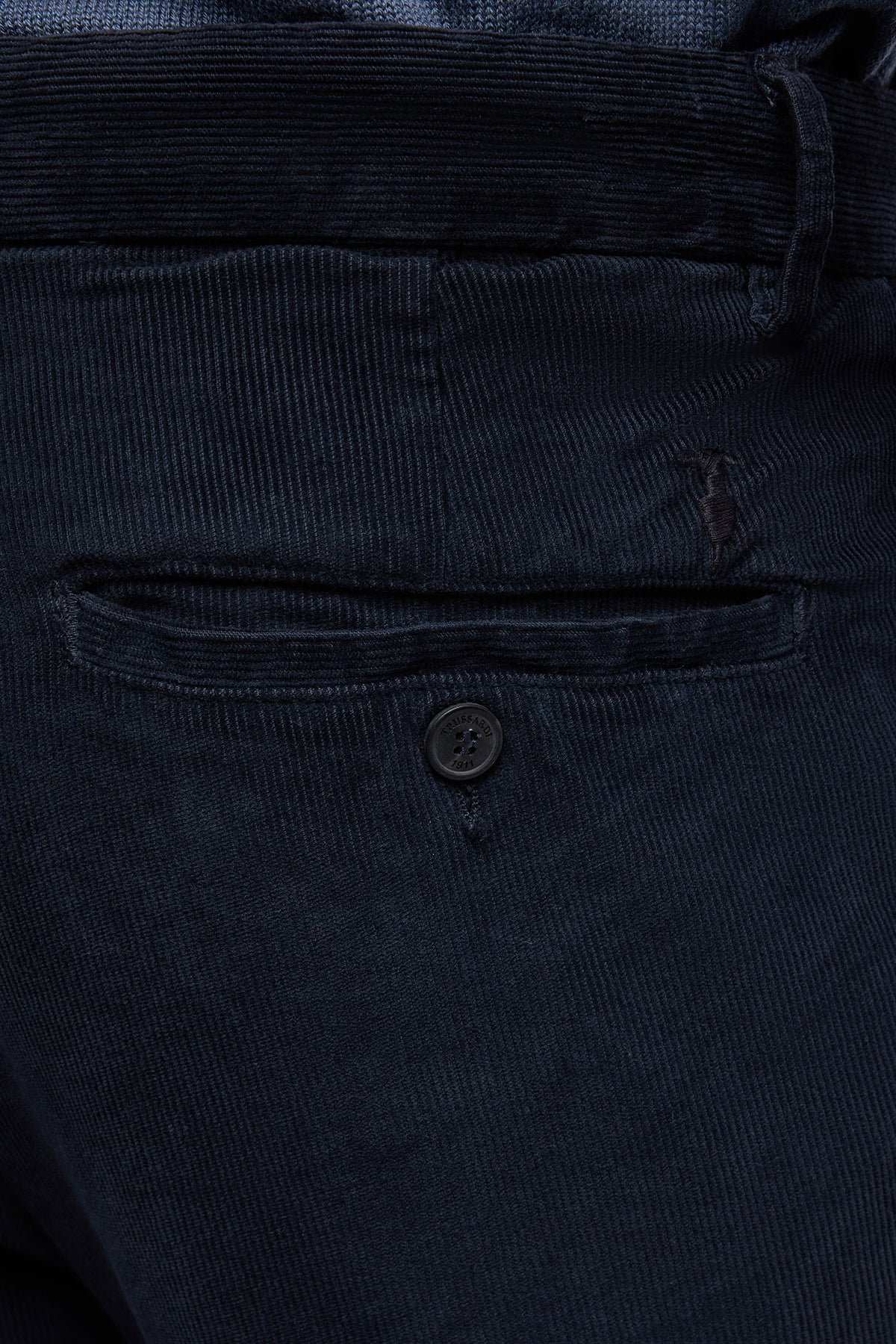 Pantaloni Chino Aviator 301 slim fit in corduroy 8|76993ee7174ee77485678dd6fd736332a07a7376ded816129ee95f2d52d5ce97