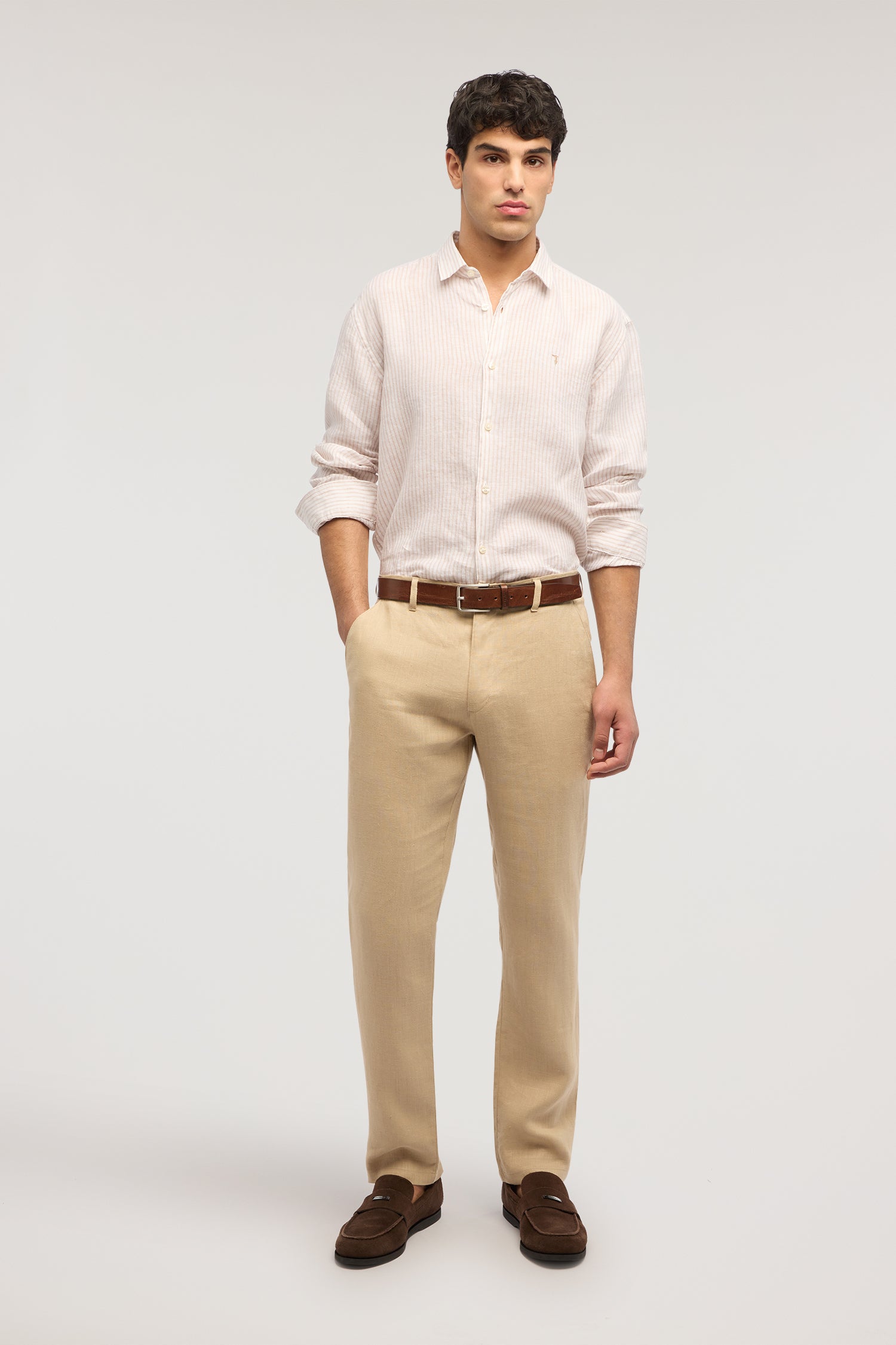 Chino con vita elastica in lino 4|dbbdf4fea7b4a132bca9742c4c1cdef14bdb36a590a3883349892180f1c39649