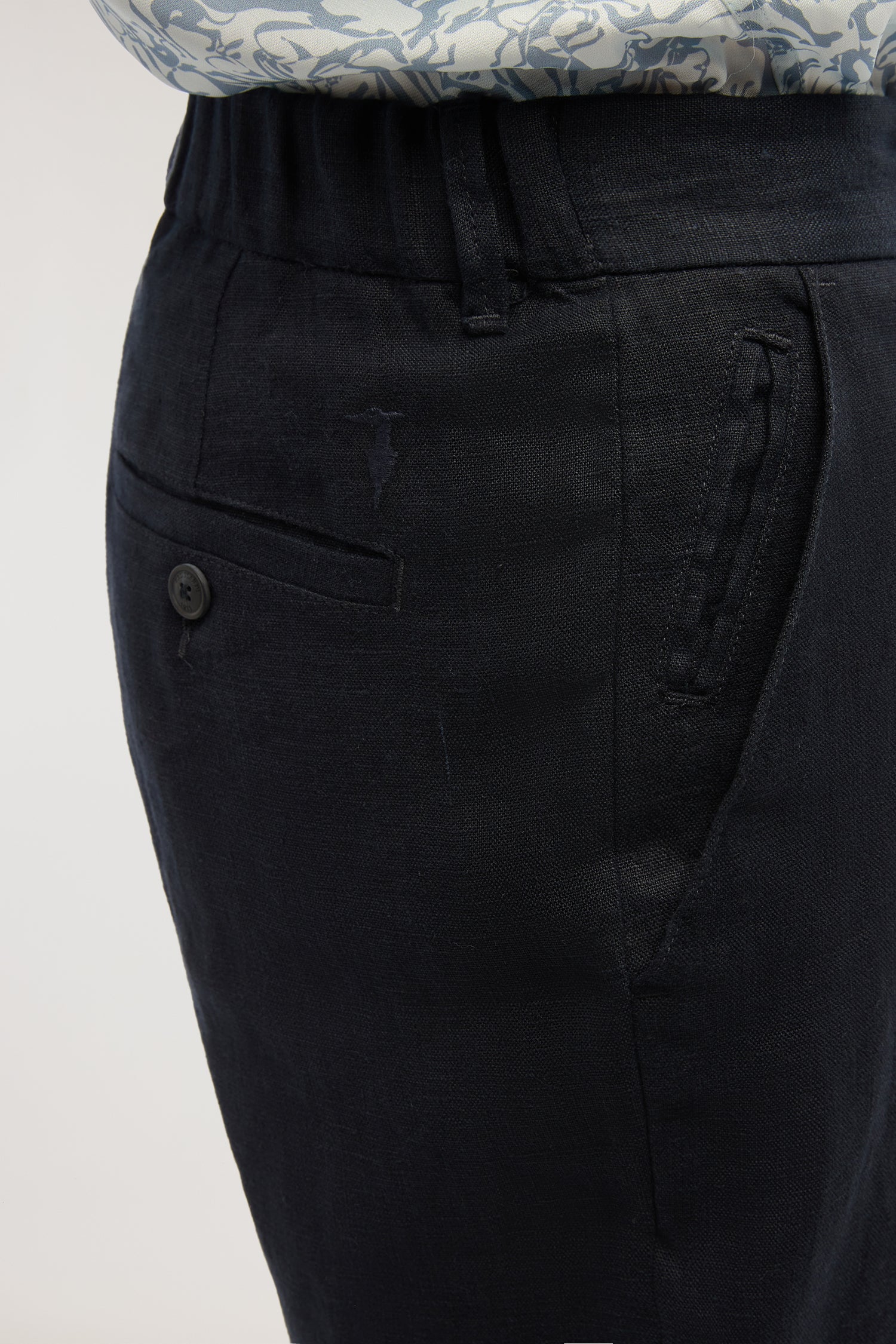 Chino con vita elastica in lino  3|89e8684aba76975dfb29064fc1bd4a16186dd0f478c80fe1c38db246fd5a7967