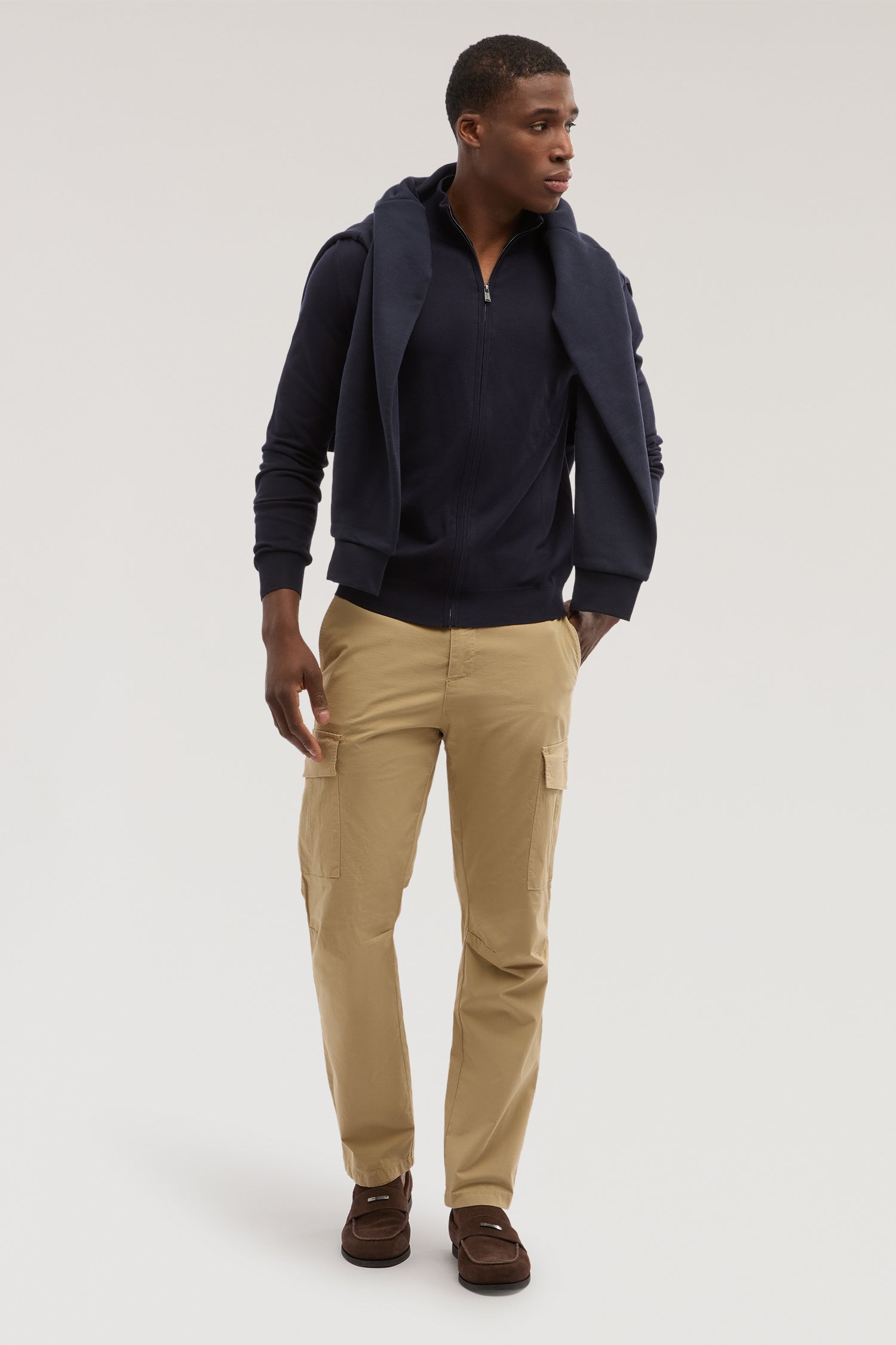 Pantaloni cargo in cotone 4|846fcb84364755e2e5c25ce77f7a95d0376d91f003093c7f57717e013734b9a0