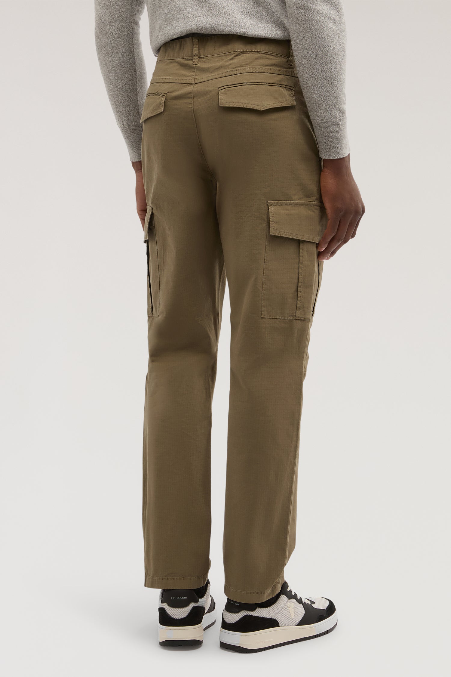 Pantaloni cargo in cotone 2|5aa7242c82a738fa12401e9d2732ee36104703d285bb61fc14f129d3776b255d