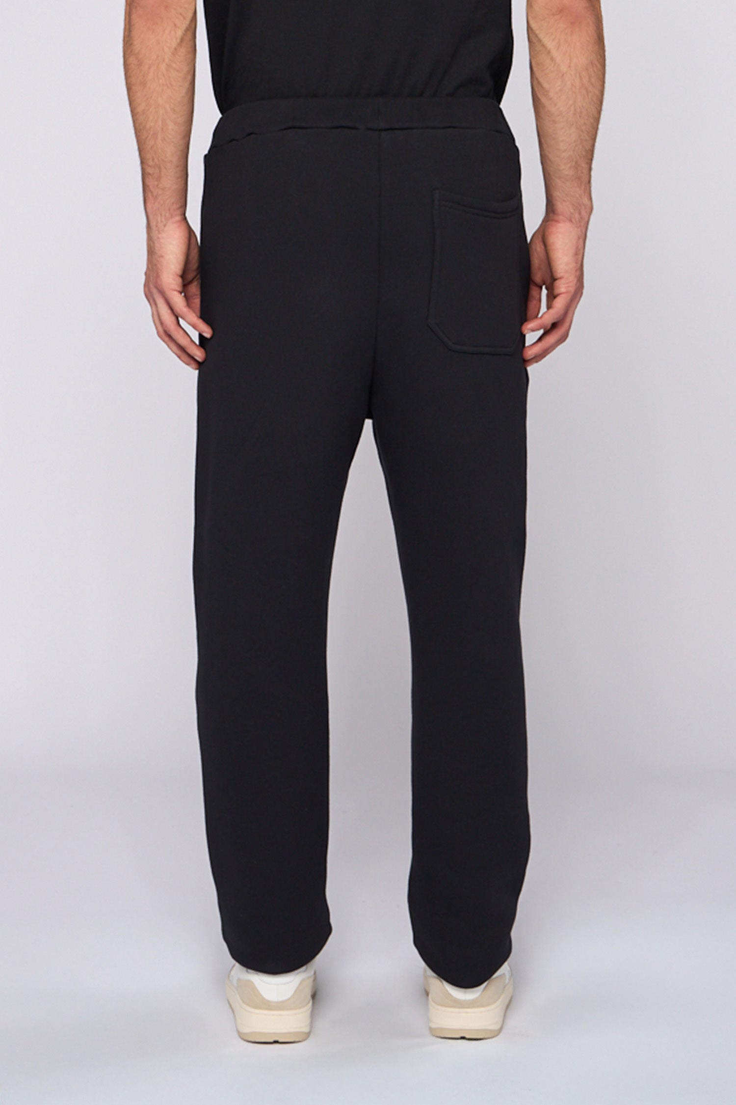 Pantaloni jogger in felpa garzata con stampa 2|2d6f57d885de1465db3a8e61b249159035829214800e48bcb3c6e1dc65c2aacc