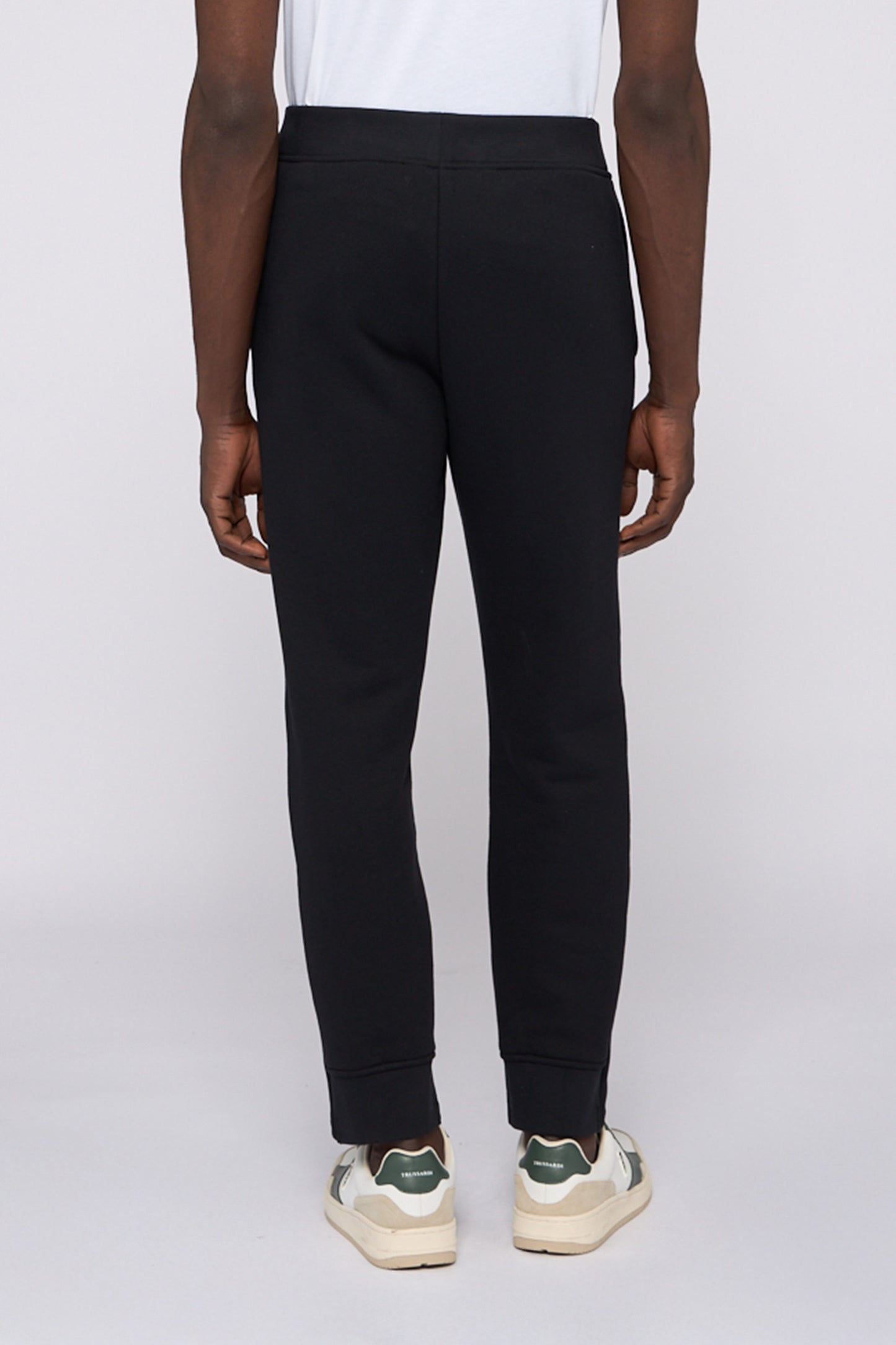 Pantaloni da jogging in jersey con ricamo 2|781e030d709d60946c5b8be30d54bfb62982410a5ca1579afe6e2828561c65eb