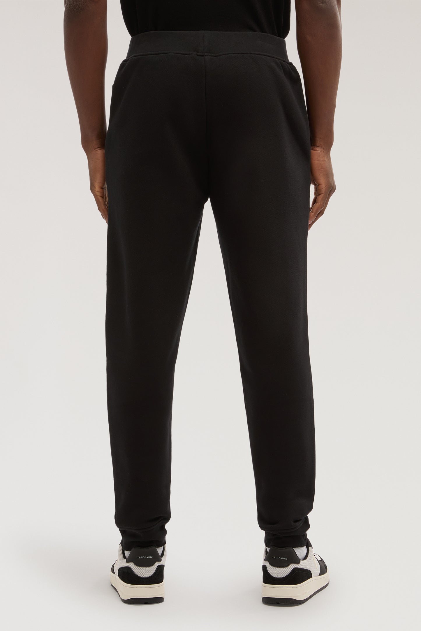 Pantaloni da jogging in jersey con ricamo 2|37380c8eab09f4aee9da98246a9118d698a2f93528806be10a574c76fb4e0b32