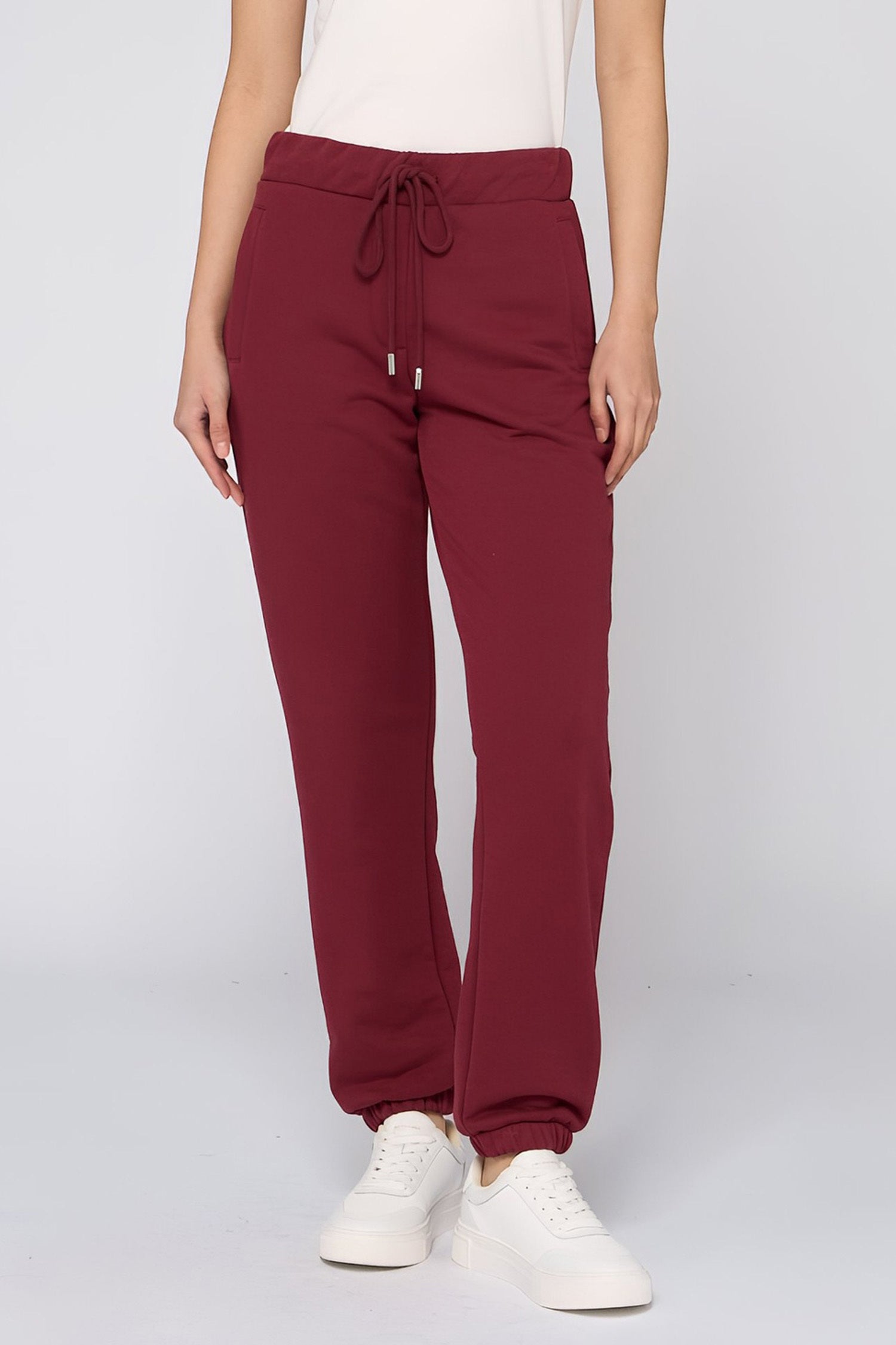 Pantaloni jogging in jersey fluido 1|e3efe3211bbaee58038ec4dcffb90a8ee5b2edfd7496d89e2b7d8a9236d478c8