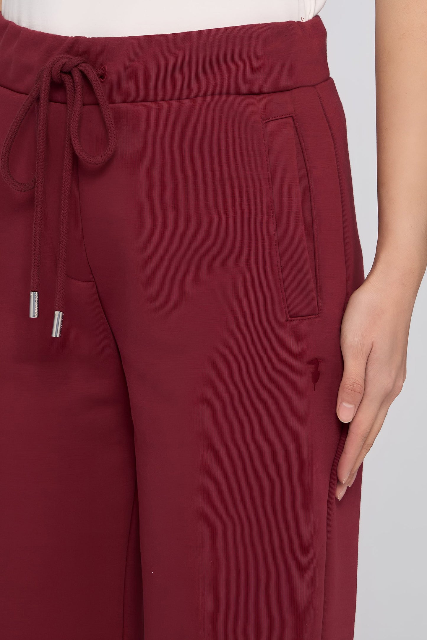 Pantaloni jogging in jersey fluido 3|0f47931a034fb6c37aad3093d10f564c9c11d6f47448f30d46e315473e4197e9