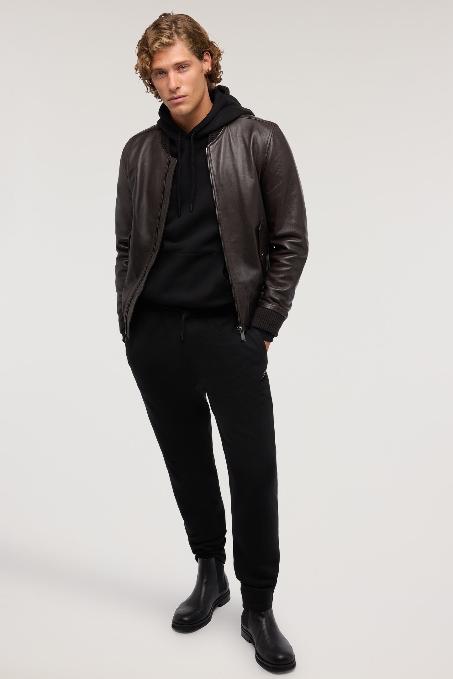 Pantaloni jogging in felpa garzata 5|45f7845e712427e93f7f0e0520bb812e705e395506614f2d5371e7dcce770023