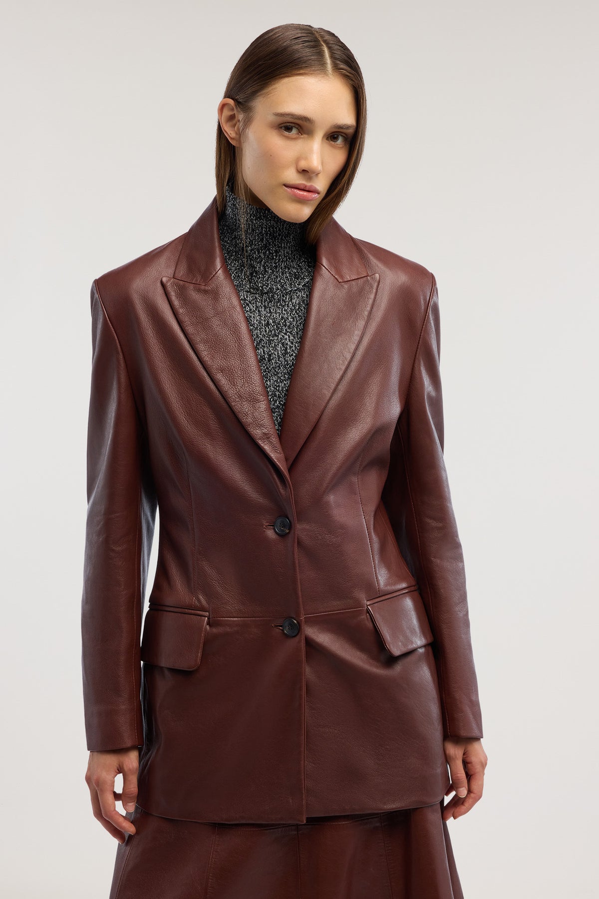 Blazer in pelle 1|917d0745129ad13221c2f7a515c1dbb9ac3e0774a66f66c771669c289df189b9