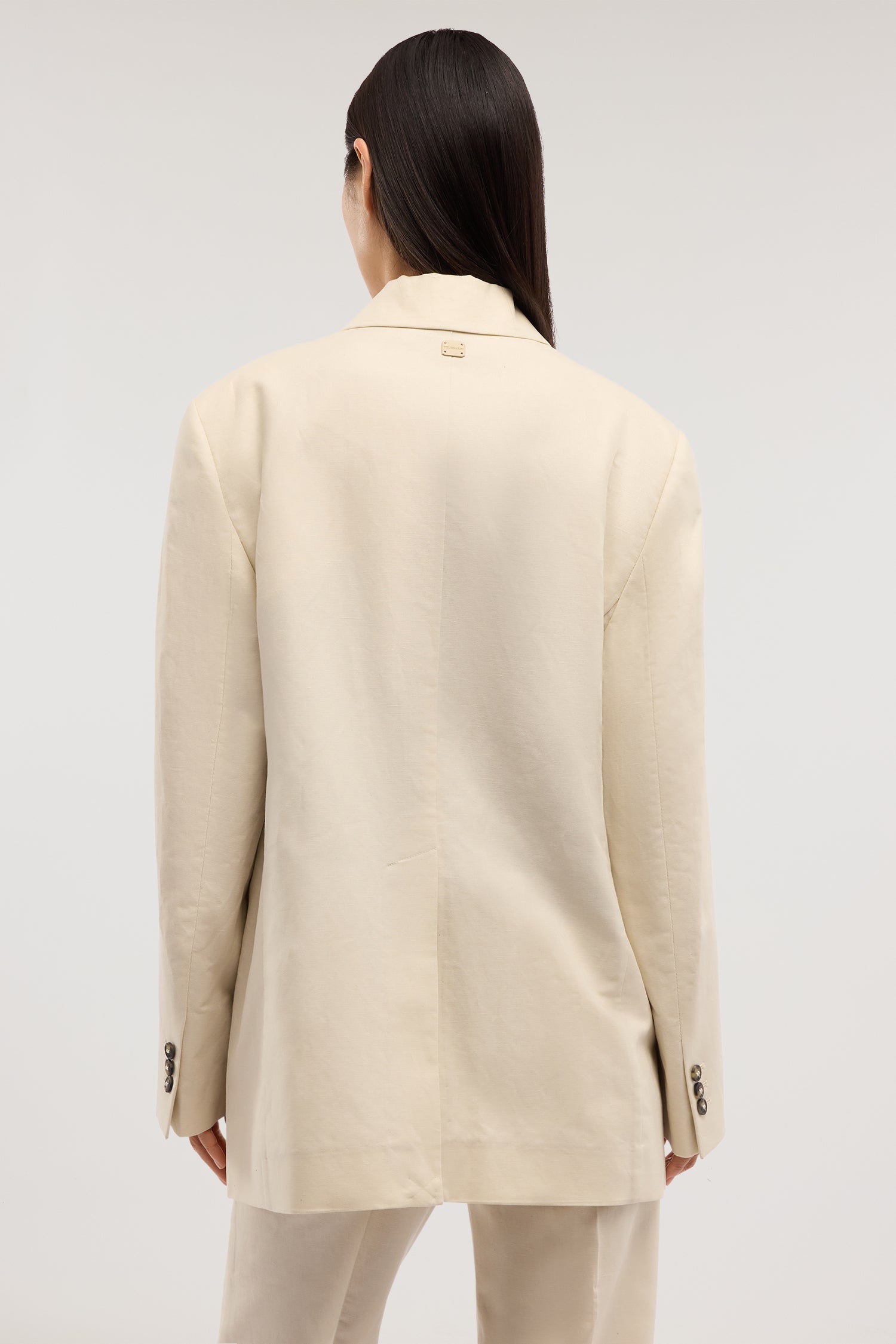 Blazer doppiopetto in cotone e lino 3|5e9c7538df625fd51830e0888bcd64eb458487f5fb2969f985c361a14cb5e07b