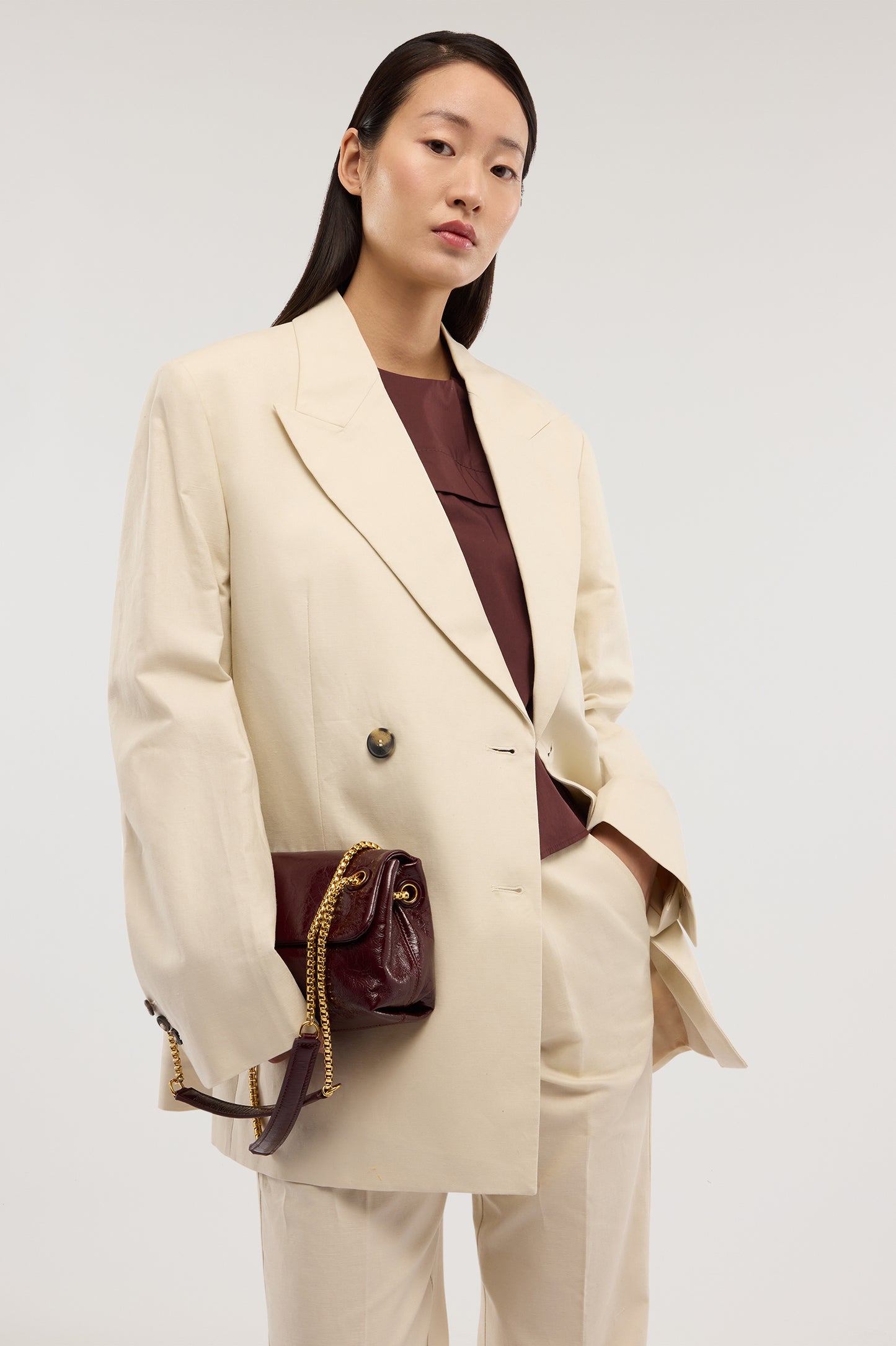 Blazer doppiopetto in cotone e lino 1|5a38375bccc052a8238e7372b4a54762567b55c31d235d7b9a3c7ae5492d062b