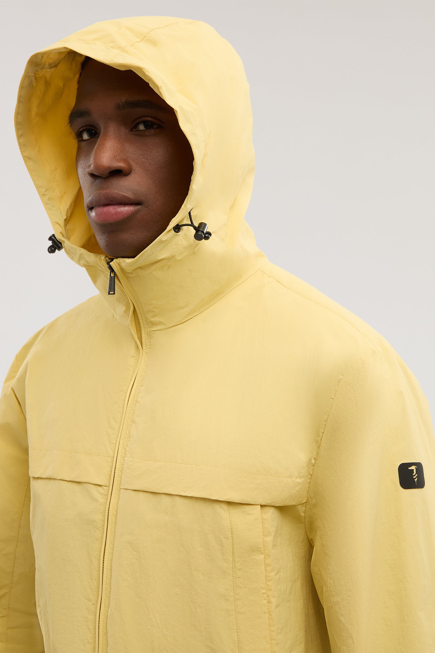 Giacca antivento con cappuccio in nylon crinkle 1|aee7a932f81d7be279e88533e14268f803a1e90eced48d67192e0ffb53c7f631