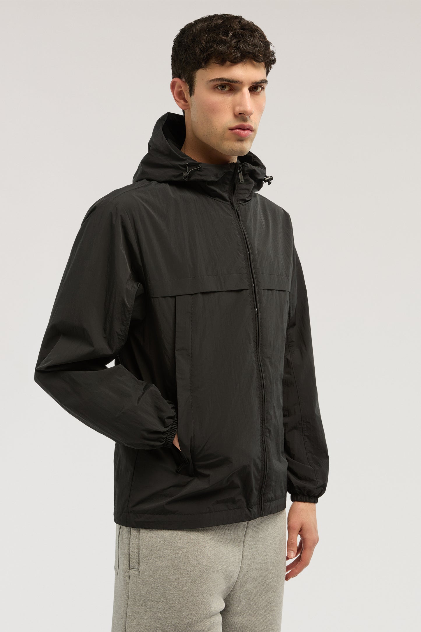 Giacca antivento con cappuccio in nylon crinkle 3|c0ea25d567aba8087e94046390508294bbbd281d6286ebd6d19c19c4b4a47468