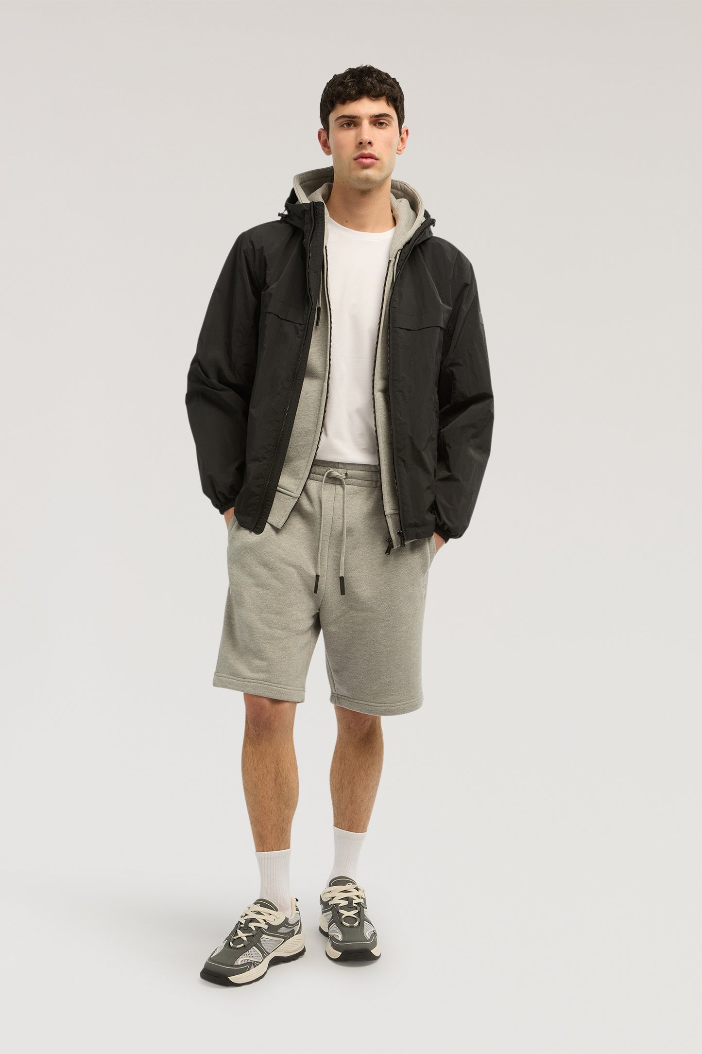 Giacca antivento con cappuccio in nylon crinkle 2|94329d27945f7d279dba17826b28c9a24533abb8fd6f1264a9406fc829adcbb8