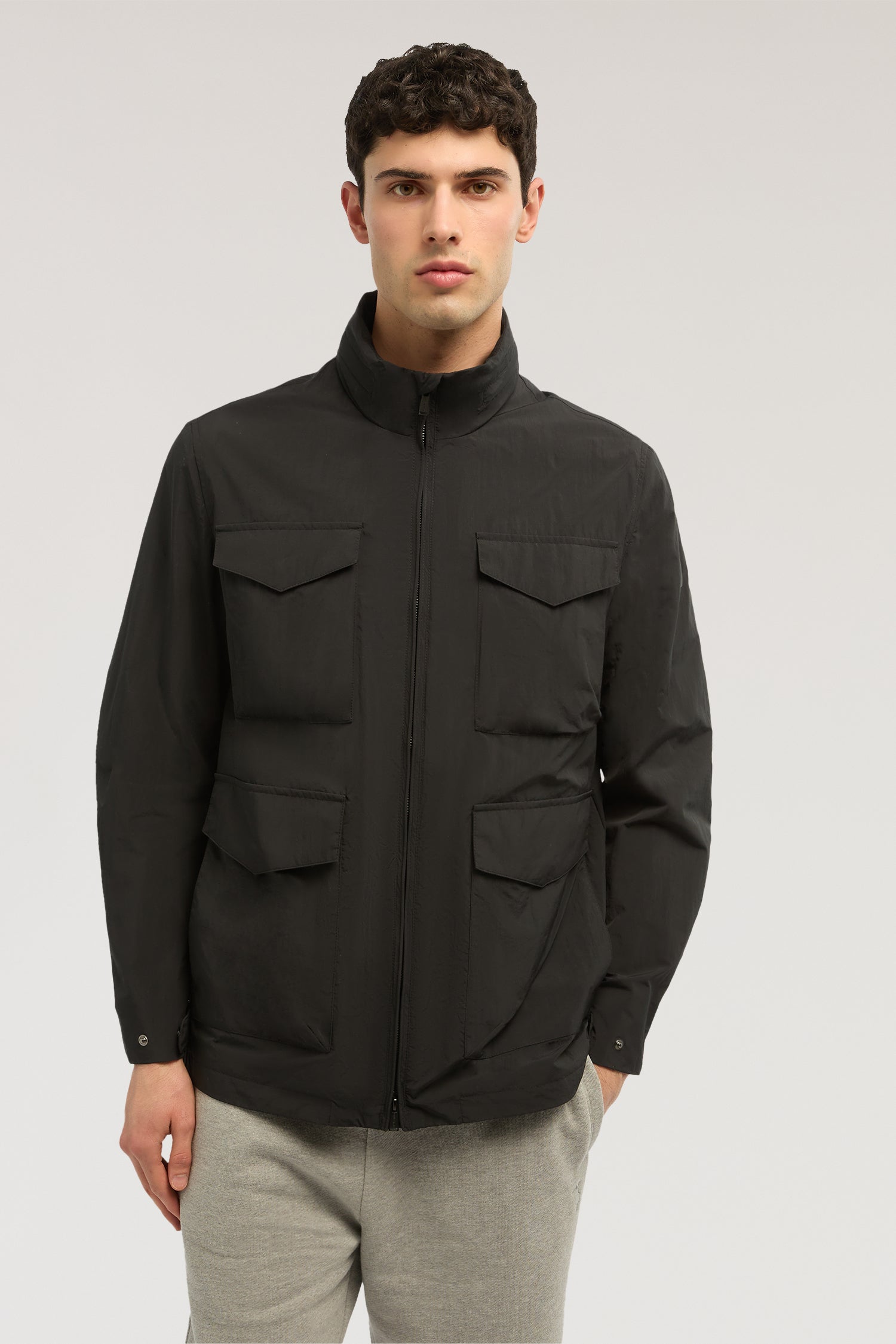 Field jacket in nylon crinkle 2|fb8510cb6c989e8df703266912dbe6853877b7e00f4babb619e535f3f1d4f298