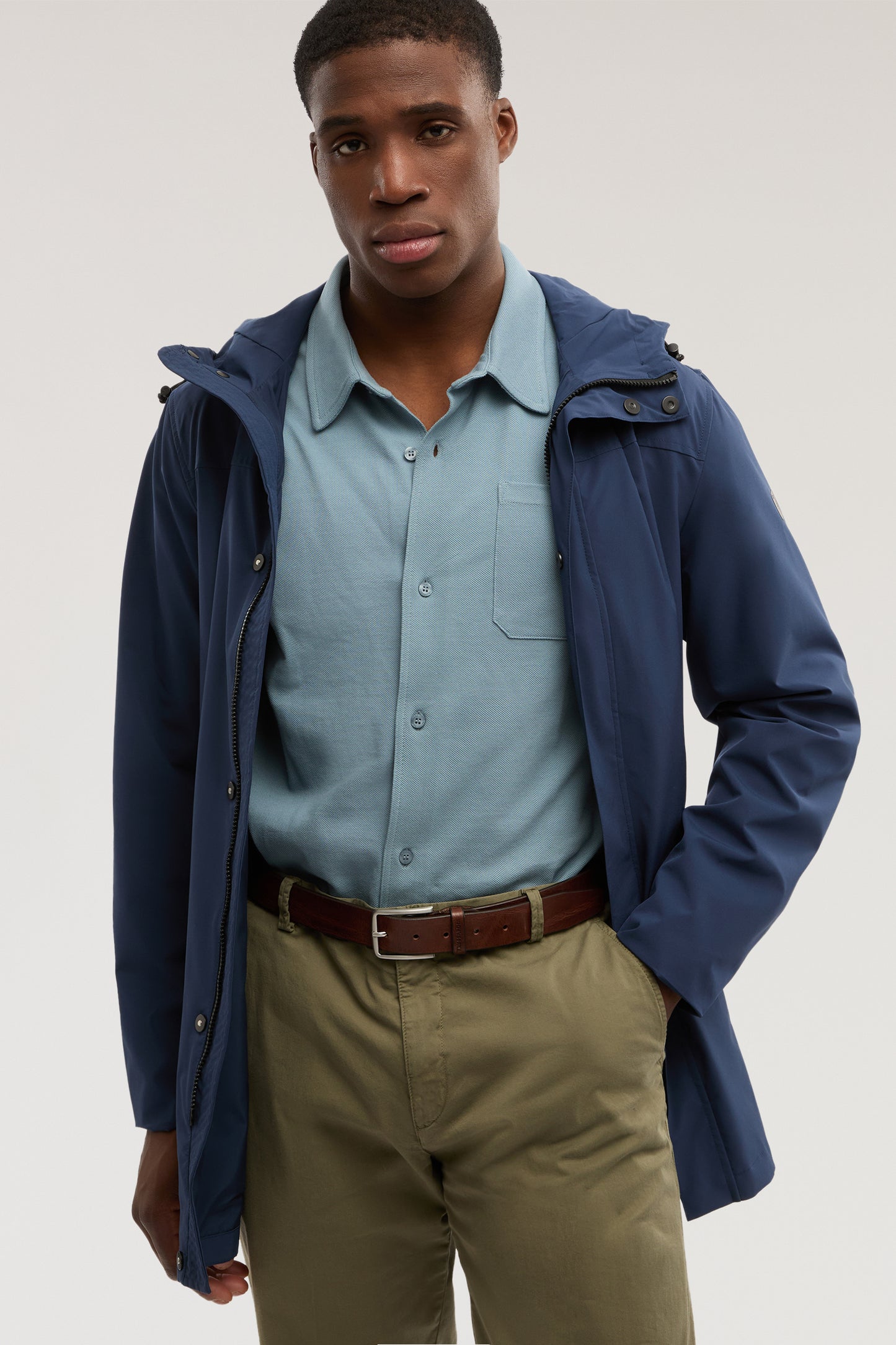 Giacca con cappuccio in microfibra idrorepellente 4|07a4c283f6d73fa1c3ff2d8ba276063141d75e12c1aeaf807f4fe9fc104b1b72