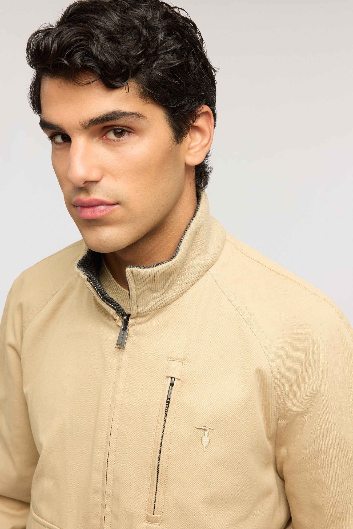 Bomber reversibile in gabardina 7|451cd774e0f6f3690ca4402ccd9f06f066598fa1e7930e0f387c0a7e5fb86a03