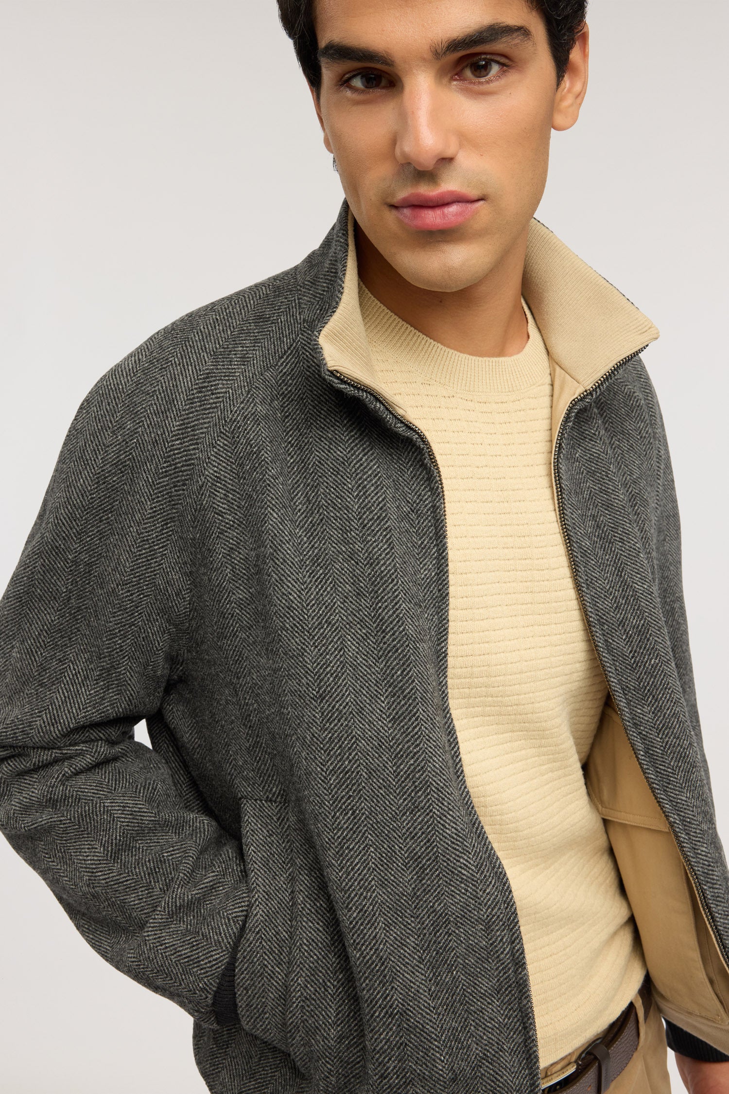 Bomber reversibile in gabardina 5|4bf8f679ce5be3970bd8dd1abaa0e61e7a061b36eea21b409d49d43e1830cffb