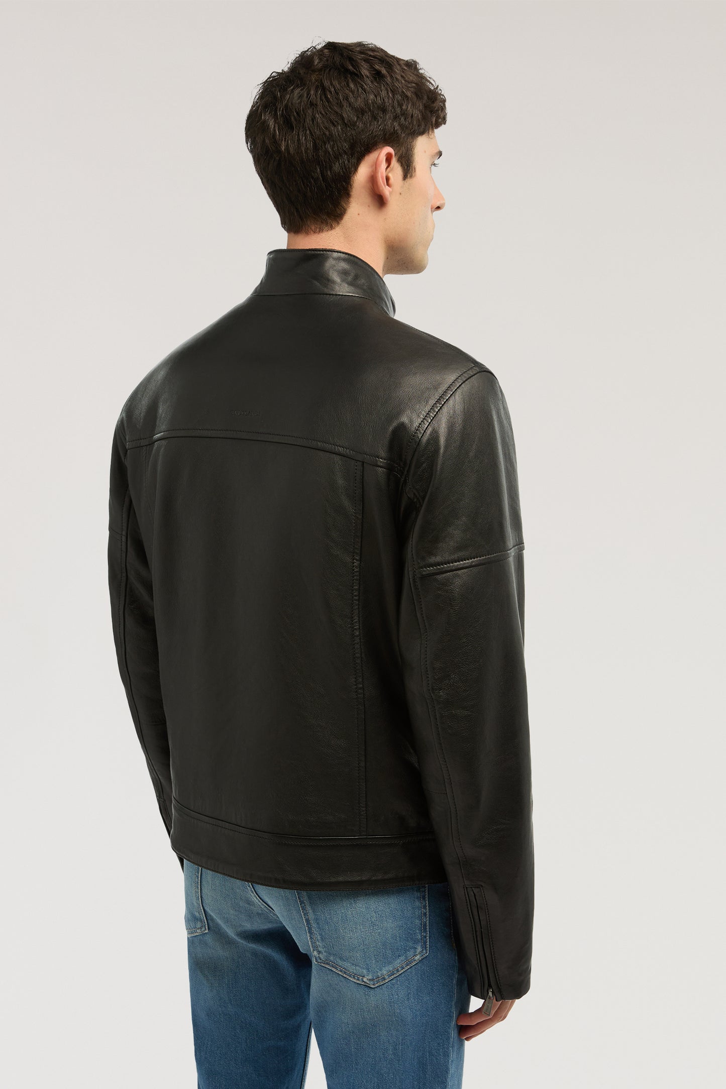 Giubbotto biker in pelle imbottito 2|83d3eb592c0b8cd515b86e232b093954d5c1b0d279f85abc6a2890db66263fec