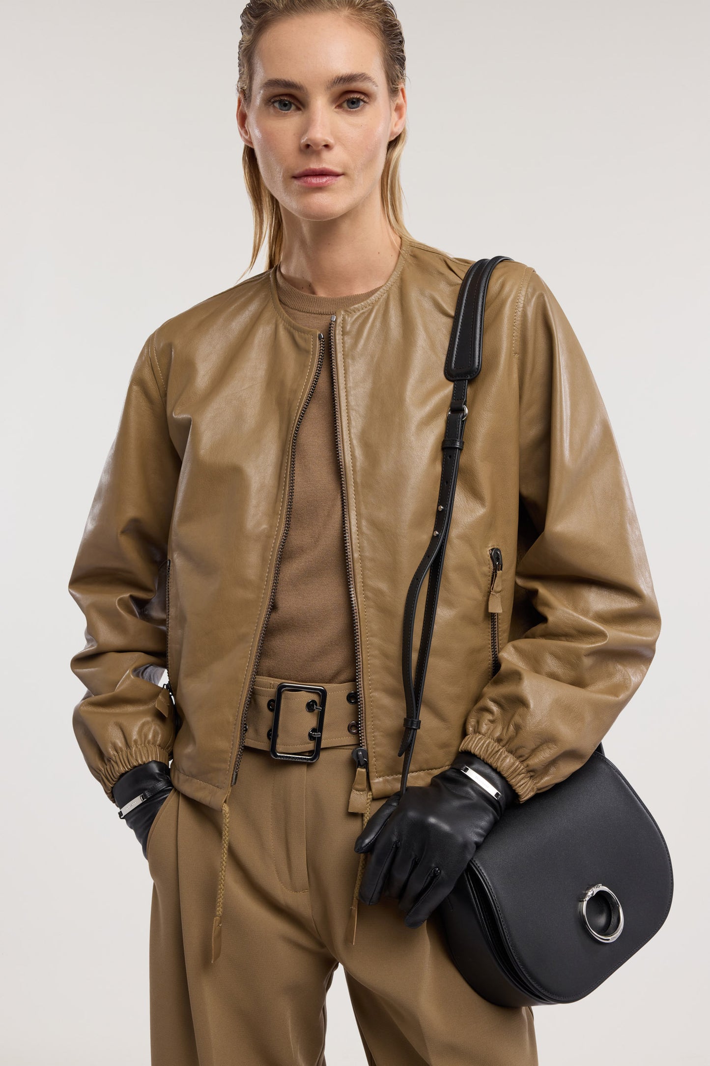 Blouson in pelle 1|1f39f88cf08a1085d4bf3babb743e67277a82bcc7a69be1014acde274308fec2