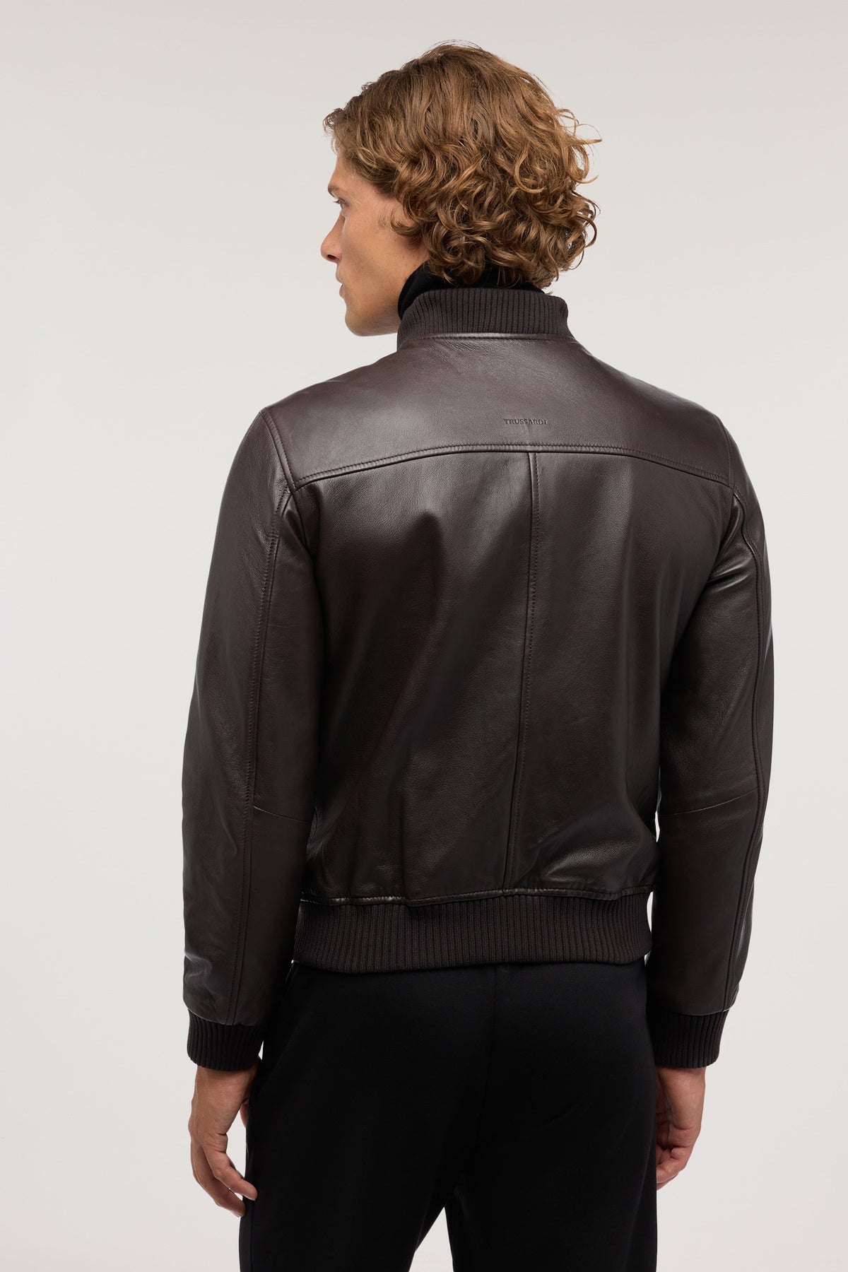 Bomber in pelle 2|0a71e45ce13573c742834c758972c8a63de8351f23a6bf7766a66164117f5d9b