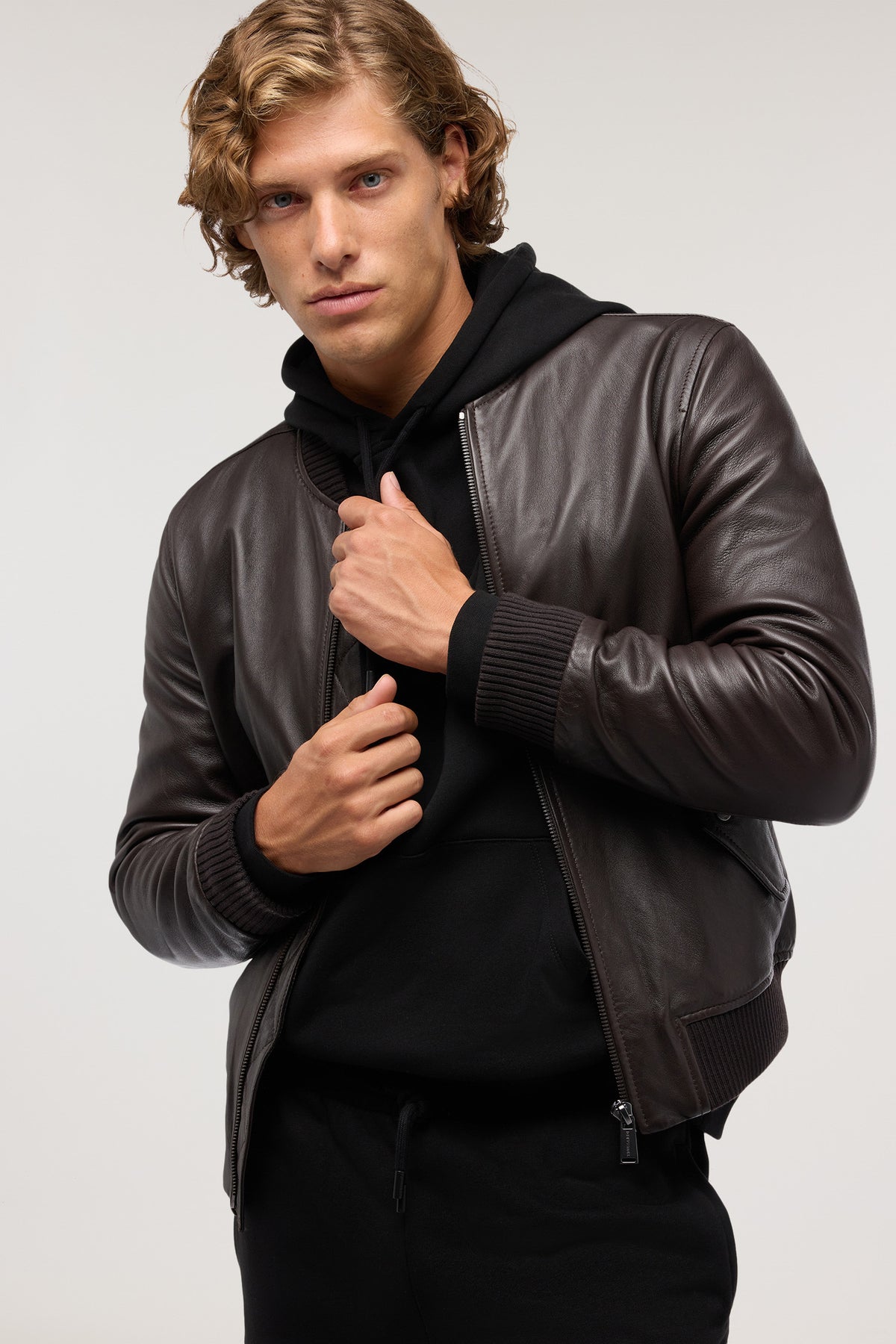 Bomber in pelle 4|ea92d256d549c39d2366541bda2559c3ac0434be7c96fb128e7ba1a421ceab70