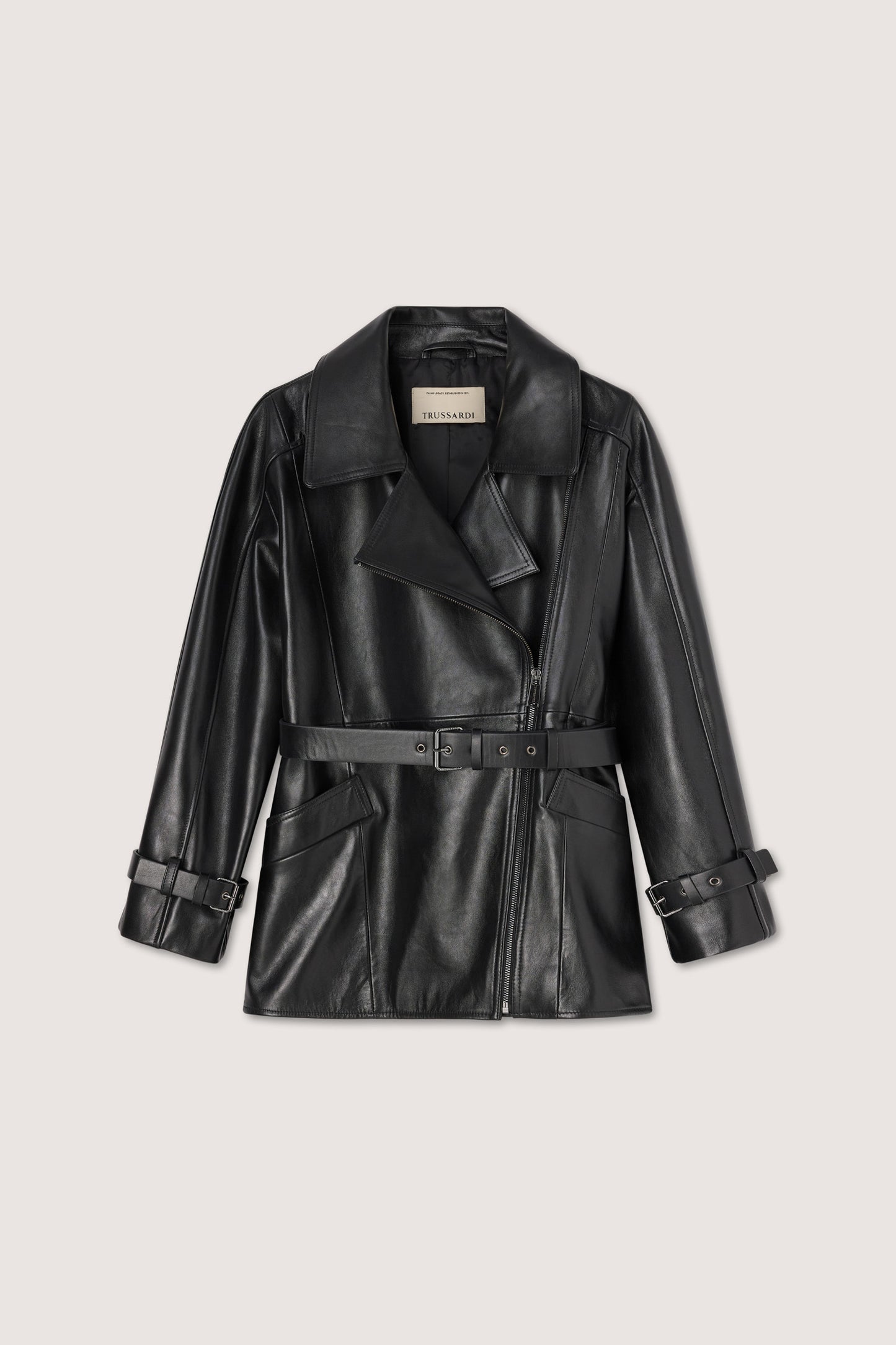 Biker in pelle con cintura 4|0ea72de03251e6892c72e62929822c92f39965b7d2487b530ef12571165e8f81