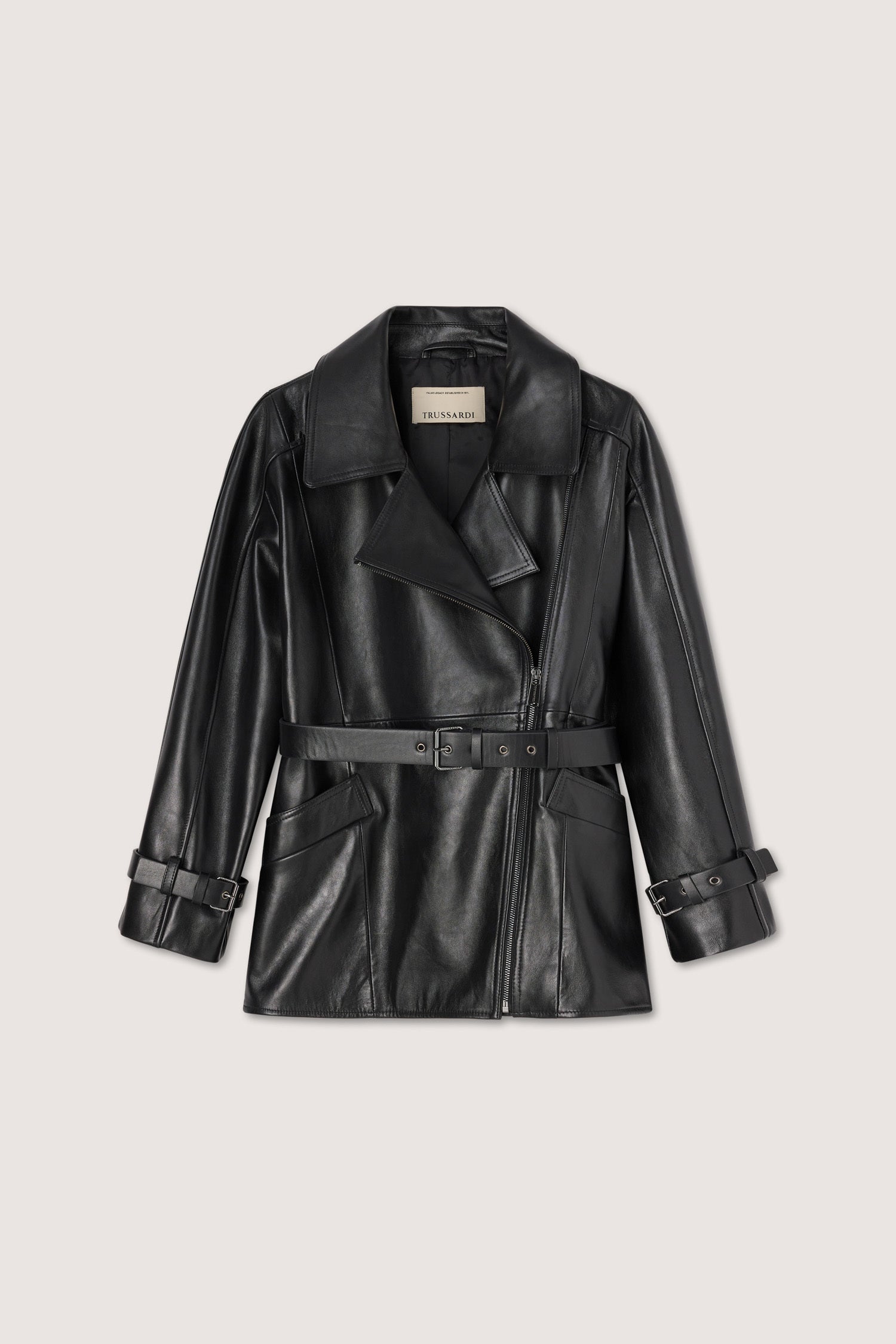 Biker in pelle con cintura 4|0ea72de03251e6892c72e62929822c92f39965b7d2487b530ef12571165e8f81