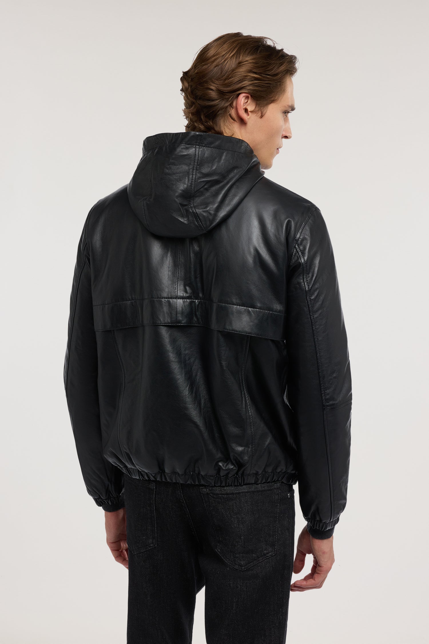 Blouson con cappuccio in pelle 2|f24e3f8b8b23d962823414ccaeec405cb038acde6faffb4fedb7de355edba6b7