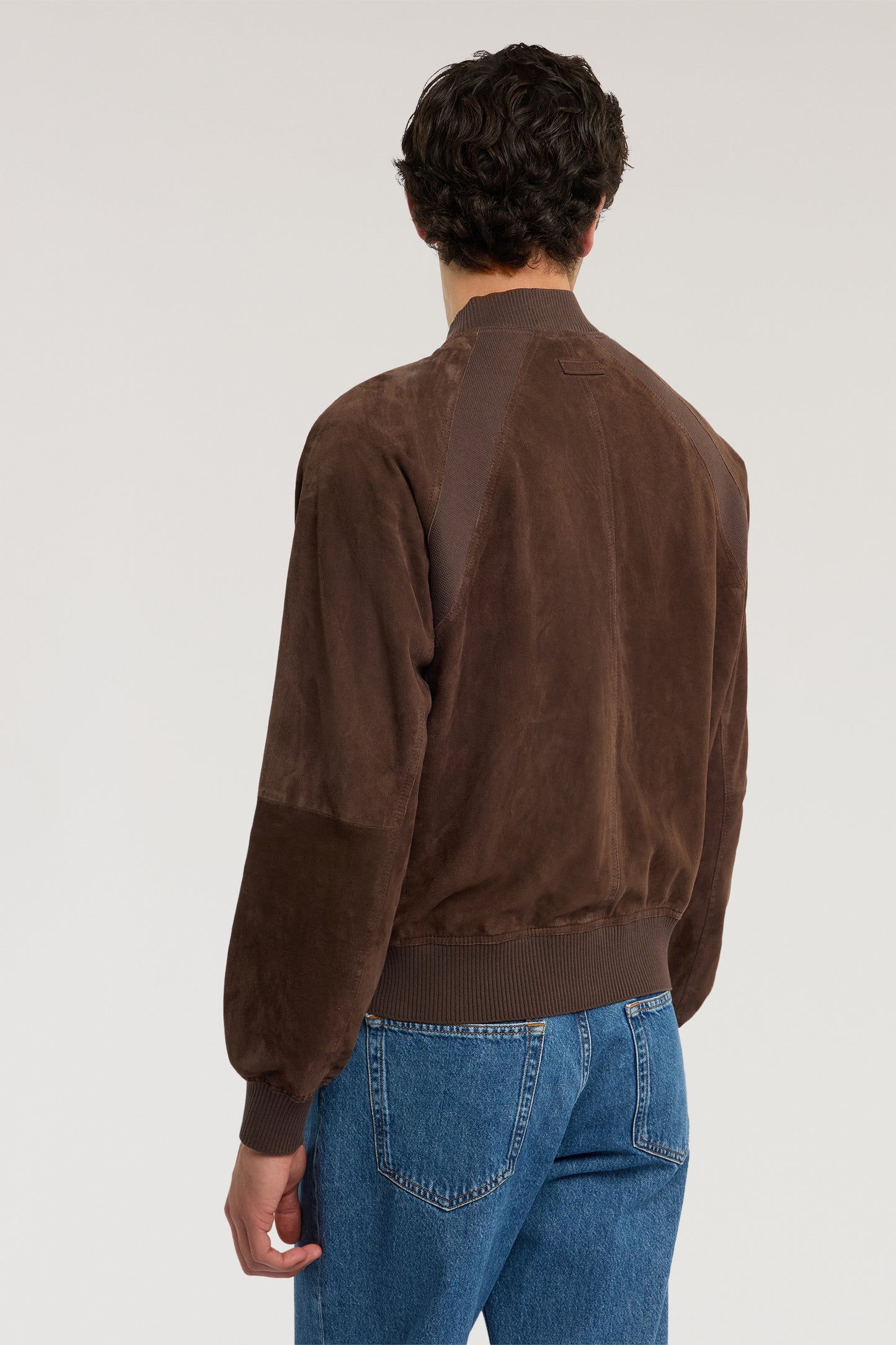 Bomber in suede con dettagli in maglia 2|e52b5185918e6c0661d0085cc054bf76886e981e8b195146f003153cd7a3e2f6