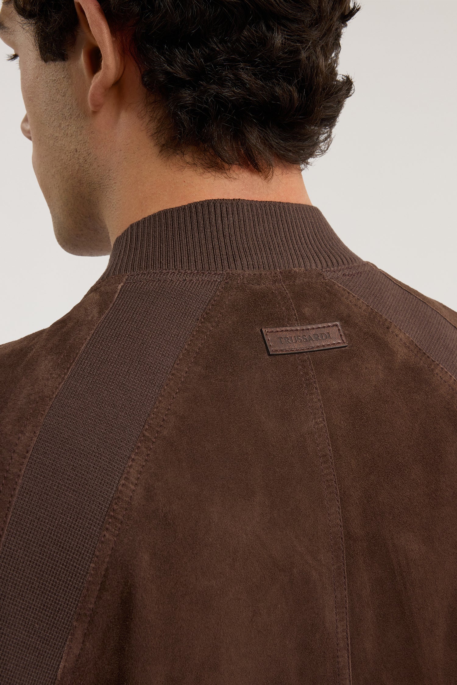 Bomber in suede con dettagli in maglia 3|e5c4740e8d393ba3745823b4bfbf8f318a9908e8cdc36fdb3e6a0c7dbce08758