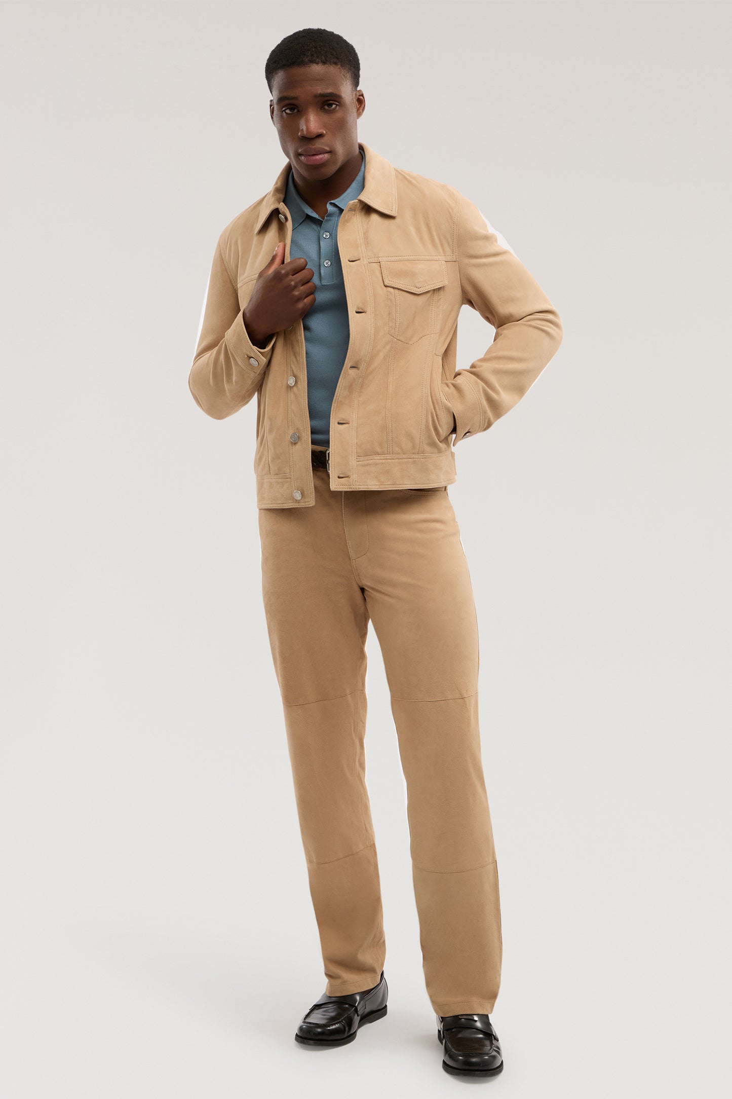 Giacca in suede modello denim 4|618acbcb712876001d0b479d32931aa2035b40bbb61c5094f5676891f1afd295