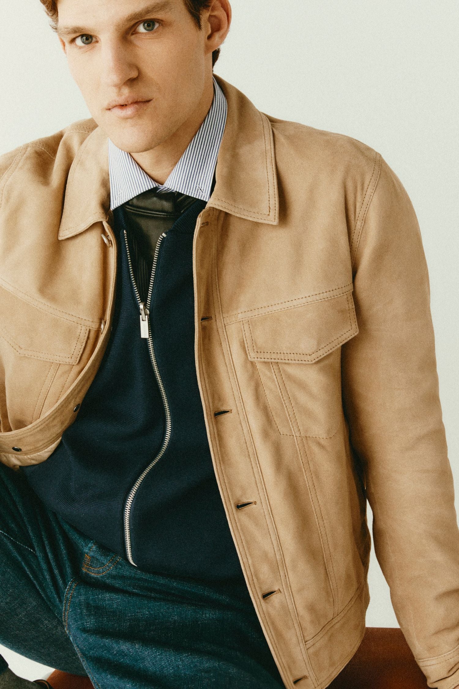 Giacca in suede modello denim 1|6834816813038b7f21c6ab43f002bc4a6065828c85a27e3f9c81299f8a685aa7