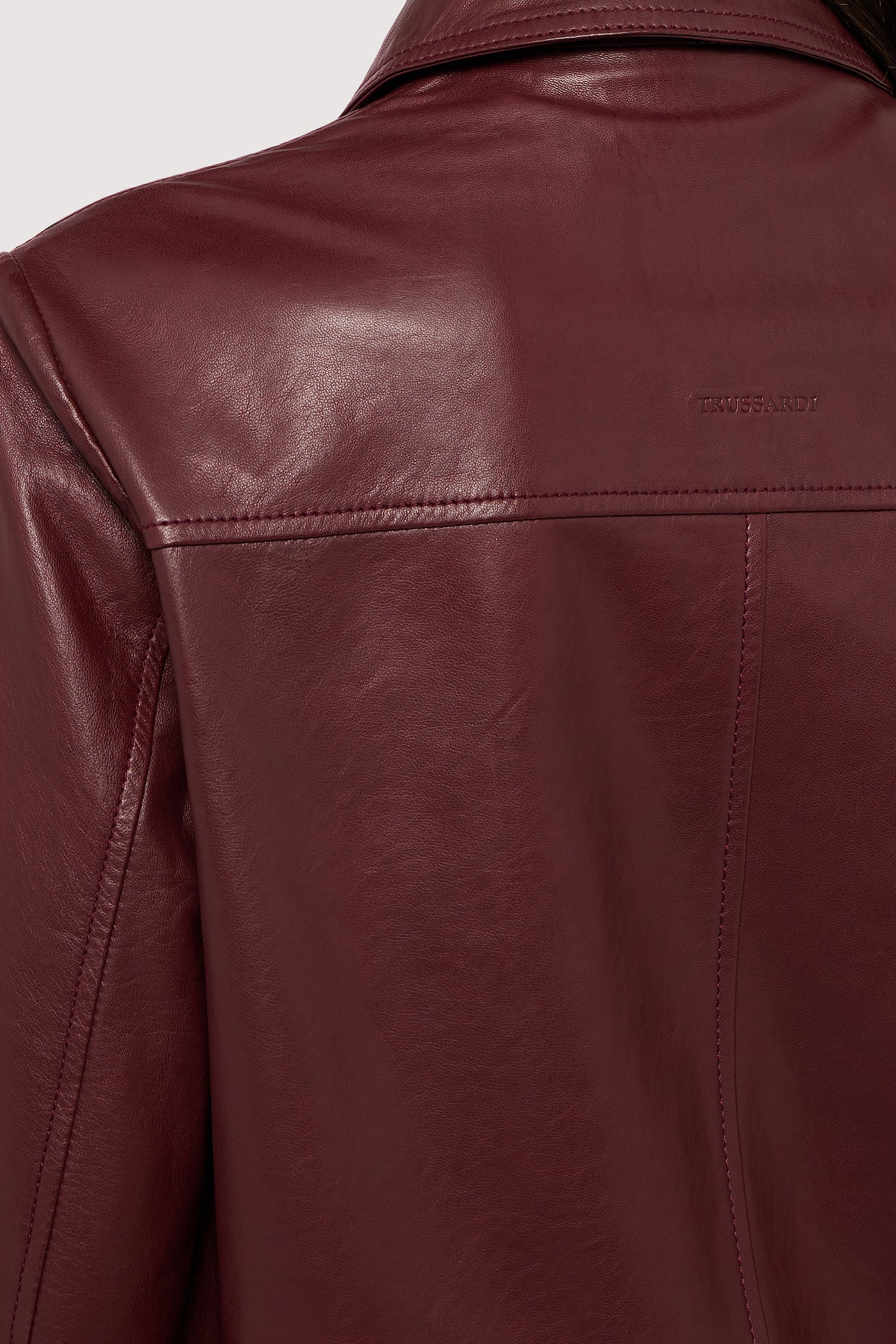 Blouson in pelle 3|98ee3c8e7fbca17886b583766703771be7d426318e82af2aea7d1f391b925cda