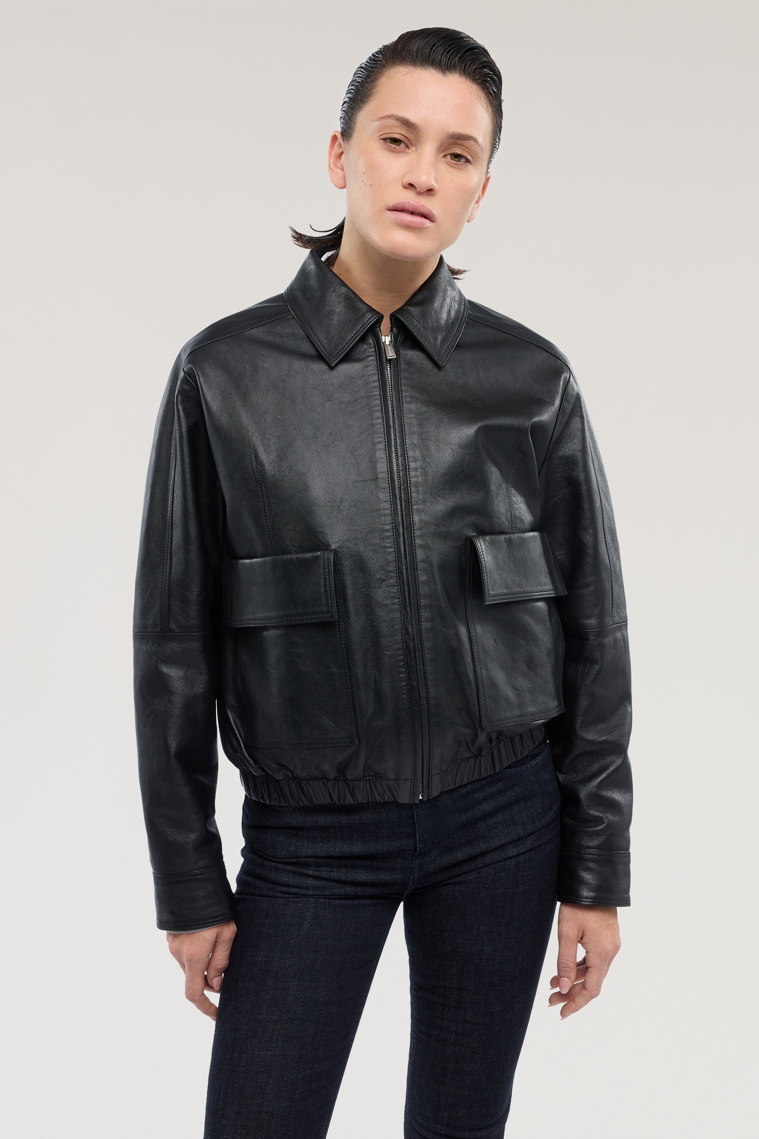 Bomber in pelle metal free 1|d36dfea43abded5381e5bcc8c29e9eb595af79faeacd12dcad9682433974ad6e