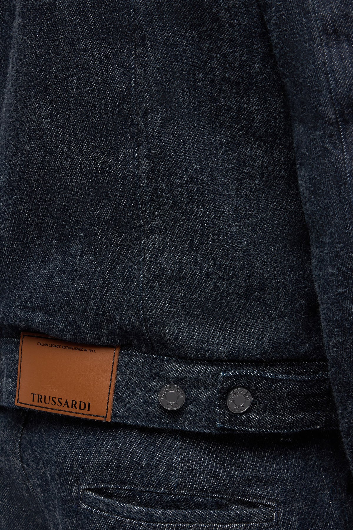 Giacca denim trapuntata 5|6721641dc83bbe1f28c0129d9bb2005e007271e97a395c7db42feb6dcaa8e1f4
