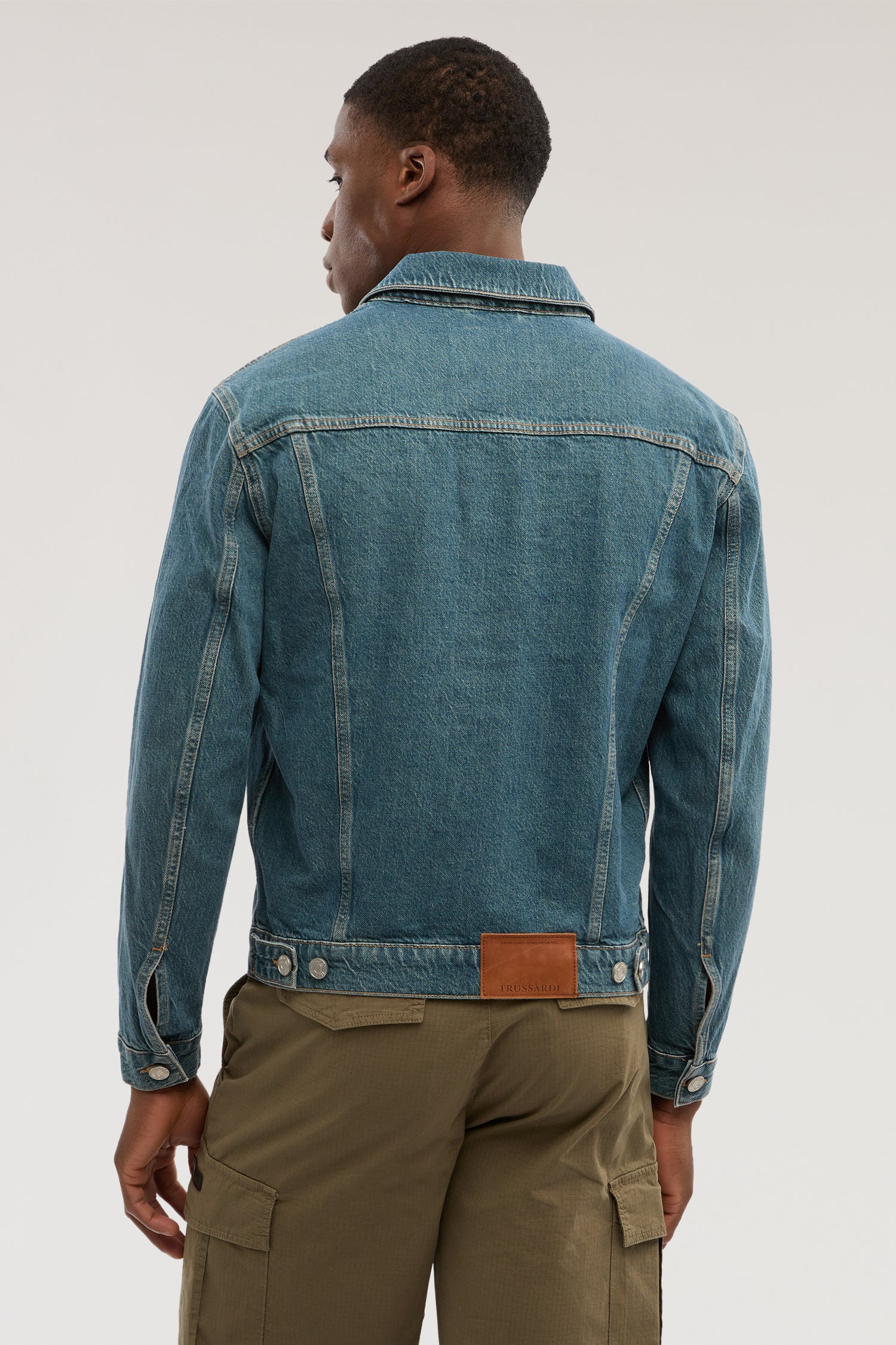 Giacca in denim vintage 4|737233a9bf8158f401e126765cf297f7783509dd883bd113048d705ec4111ccc