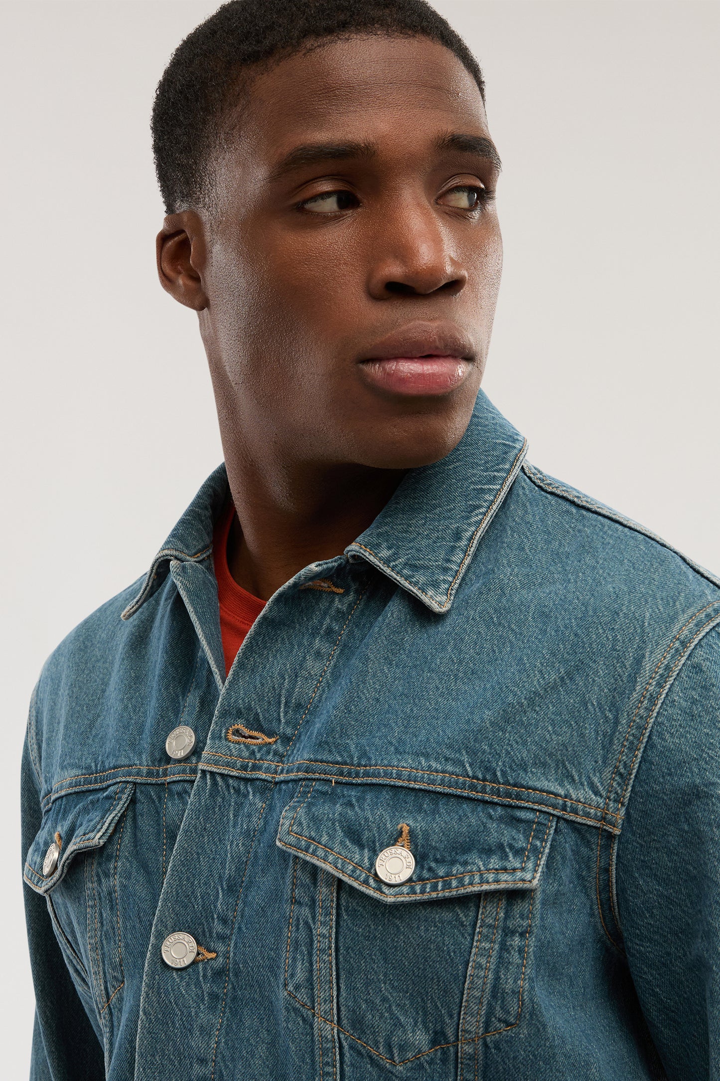 Giacca in denim vintage 3|56c61c4e09046c4330a89c967145954f70e654d29f92fcde5ce32aff7684f9a9