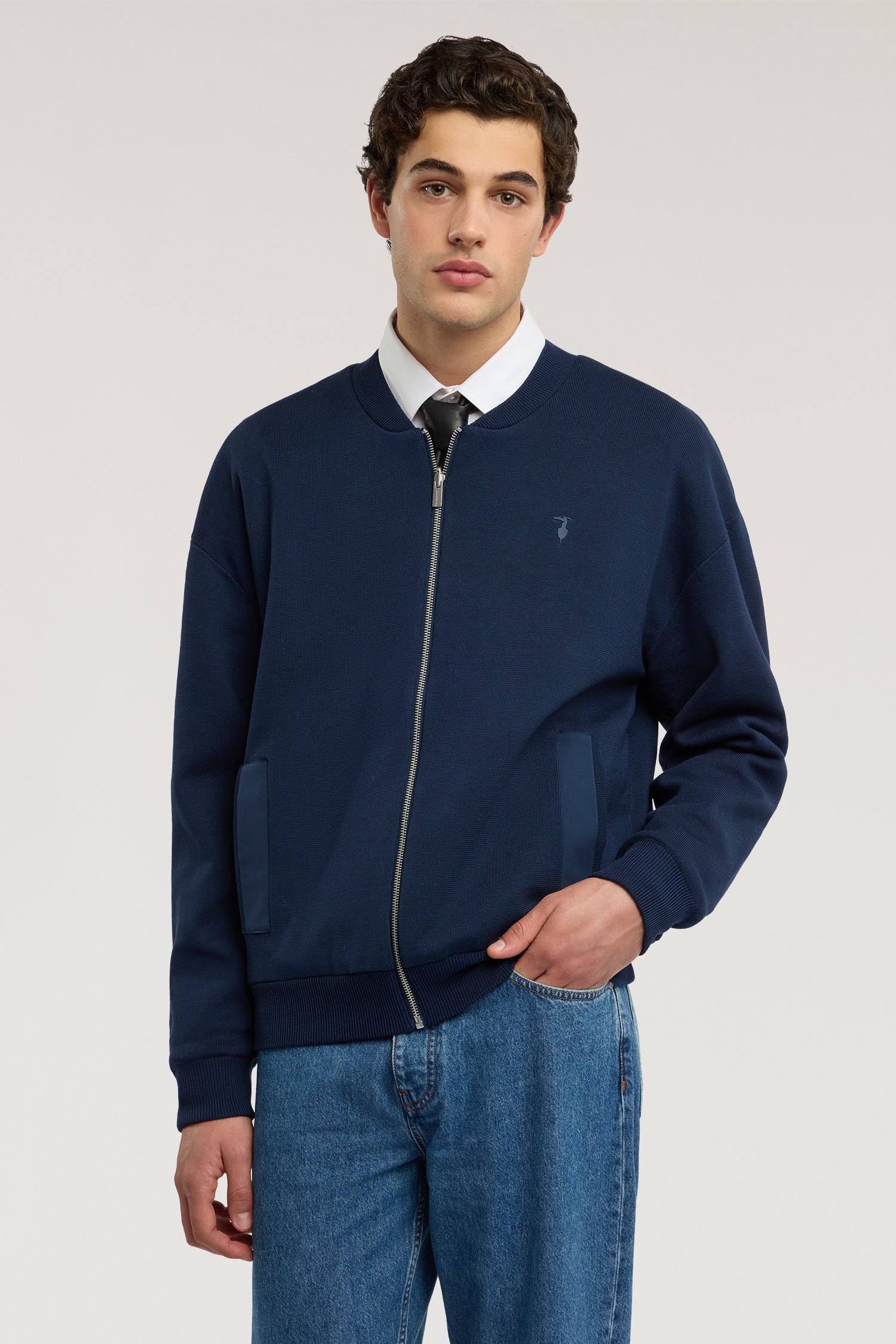 Bomber reversibile in maglia di cotone 2|0767b6a97771d83c5b93d9e8e7fc029c06916ae6145c4178a99fa739b5f327a7