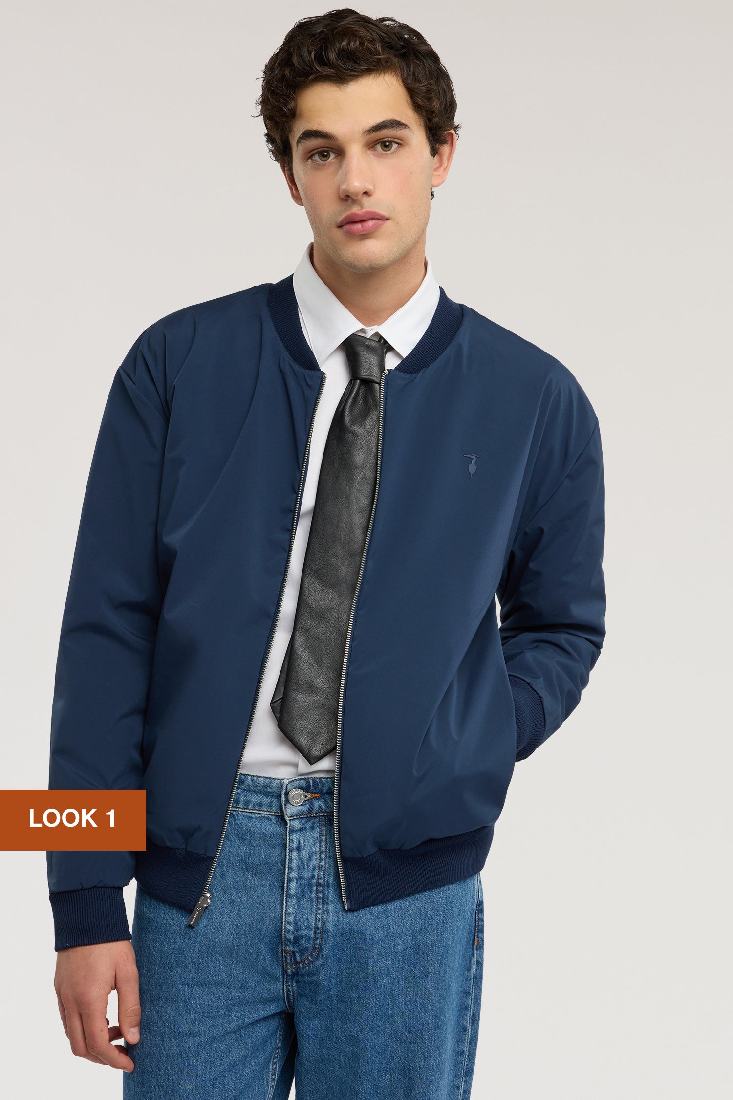 Bomber reversibile in maglia di cotone 2|780d2241bdf0c196cce4d0a3d24f7aaa04fccdfbdbfaa7e3336b3e73a674151d