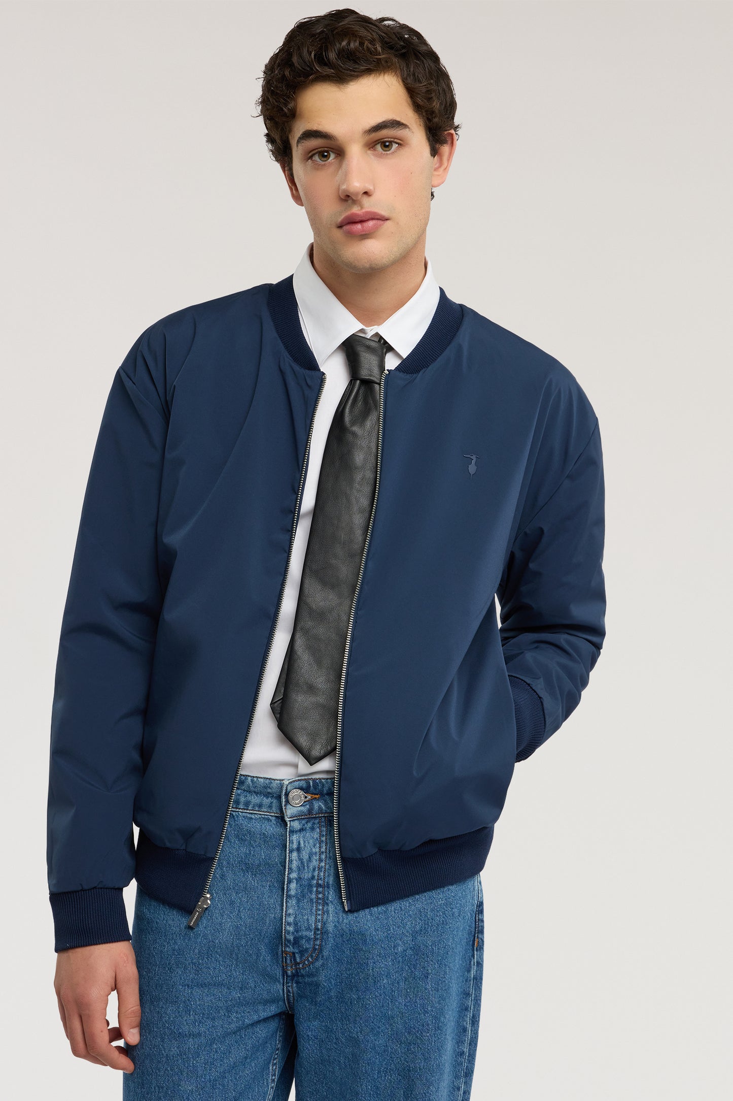 Bomber reversibile in maglia di cotone 5|780d2241bdf0c196cce4d0a3d24f7aaa04fccdfbdbfaa7e3336b3e73a674151d