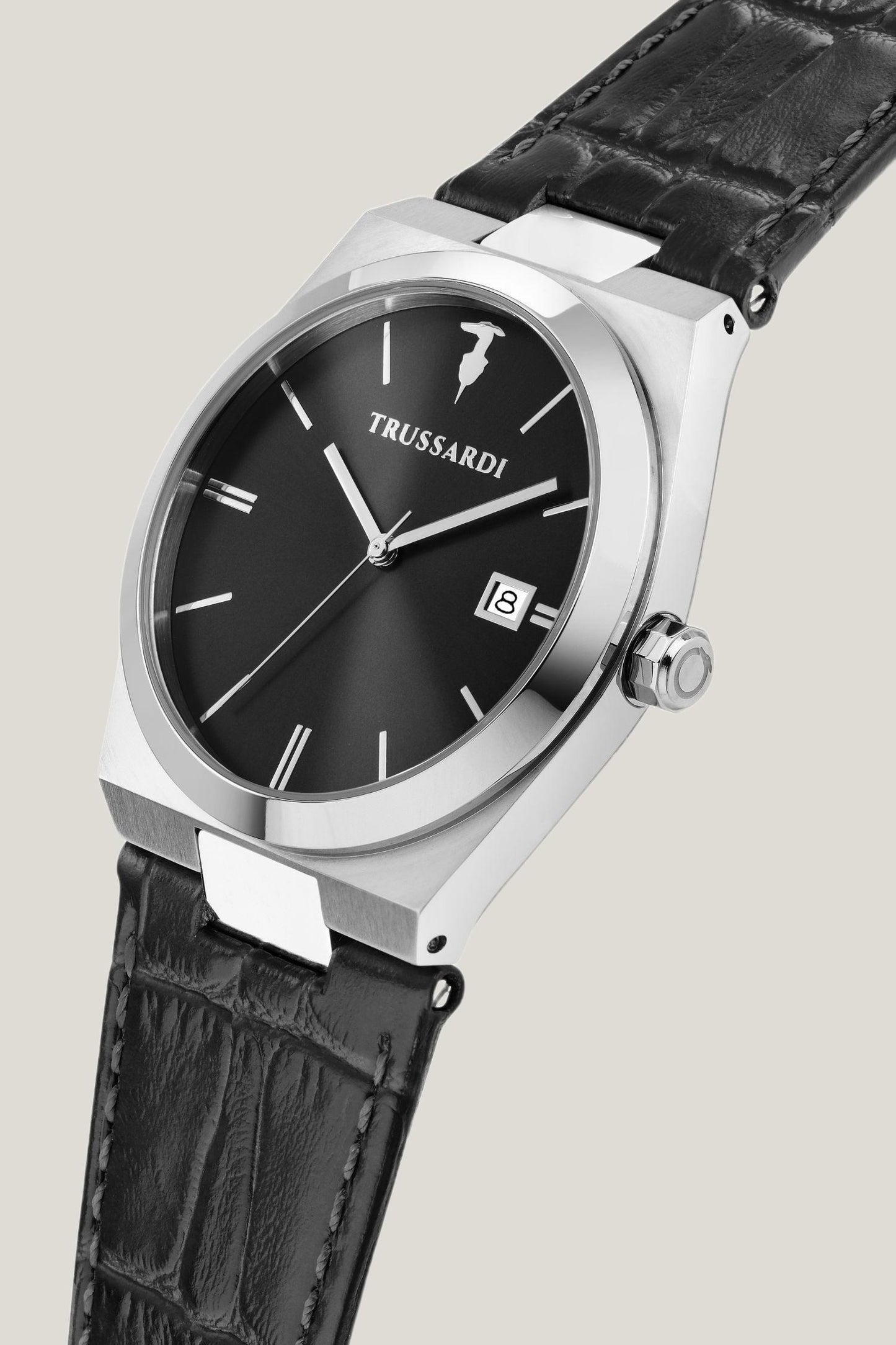 Orologio in acciaio e pelle 4|3f7d819e273c62f8679b999bfce8e496bb46c9b19f3764fd1747528ff7d30ae7