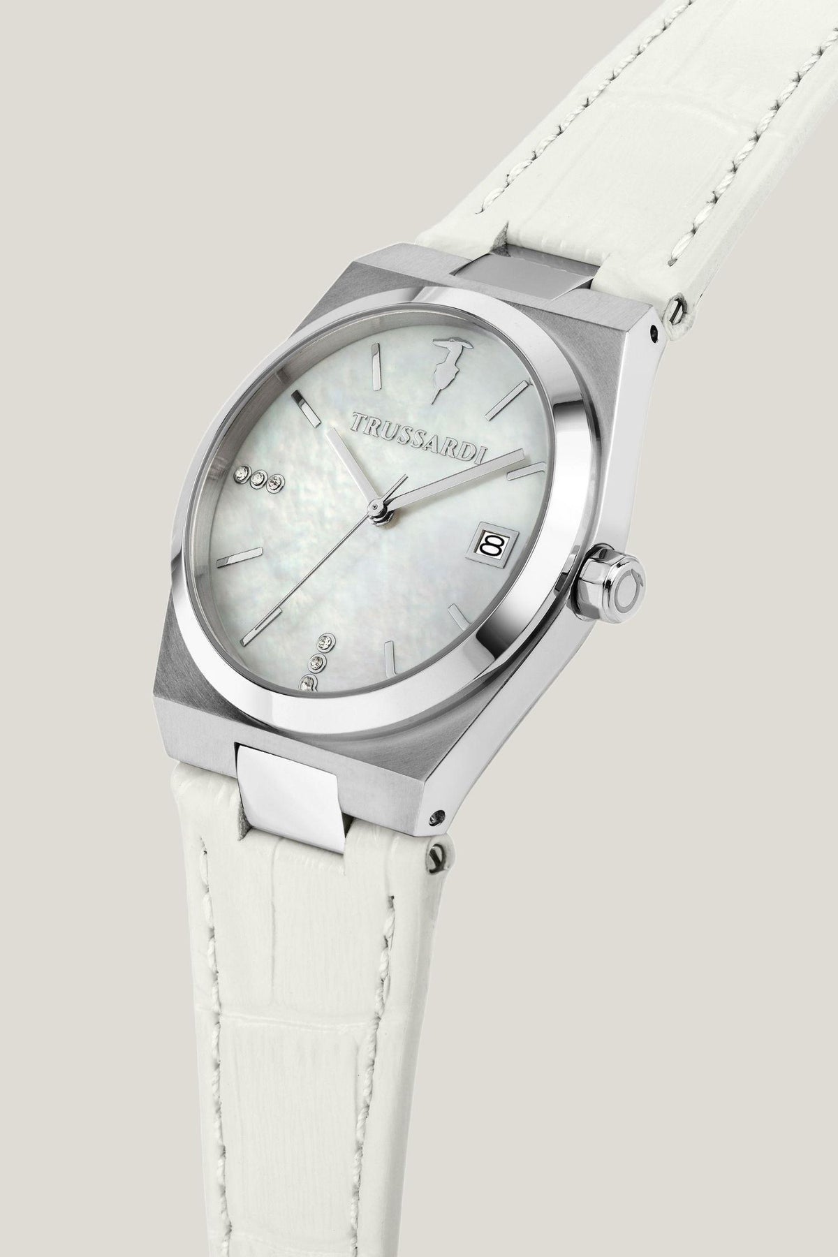 Orologio in acciaio e pelle 4|0da4d6a772311874c374d98e4a2165ac1d0e0552dc06862f94a589c889c81cf5
