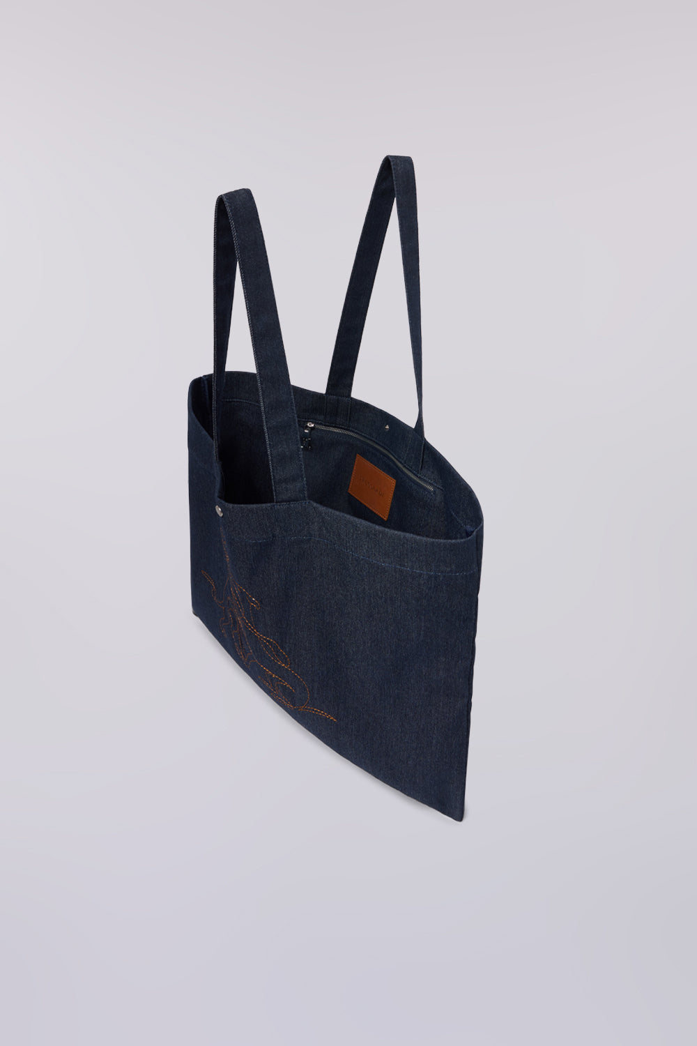 Shopper Gentle Society in denim 2|b35346f947bbaf2b5c6a180a7b2952ed184377fb1f731c3e3ebd2aaeb76ff22b