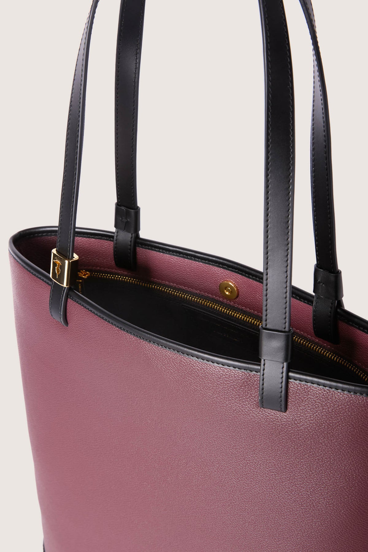 Borsa tote verticale Piazza 2|519bf70278c3f3b96eb46d9078979440df2ede7f5a95ab7ba768152f602dd40b